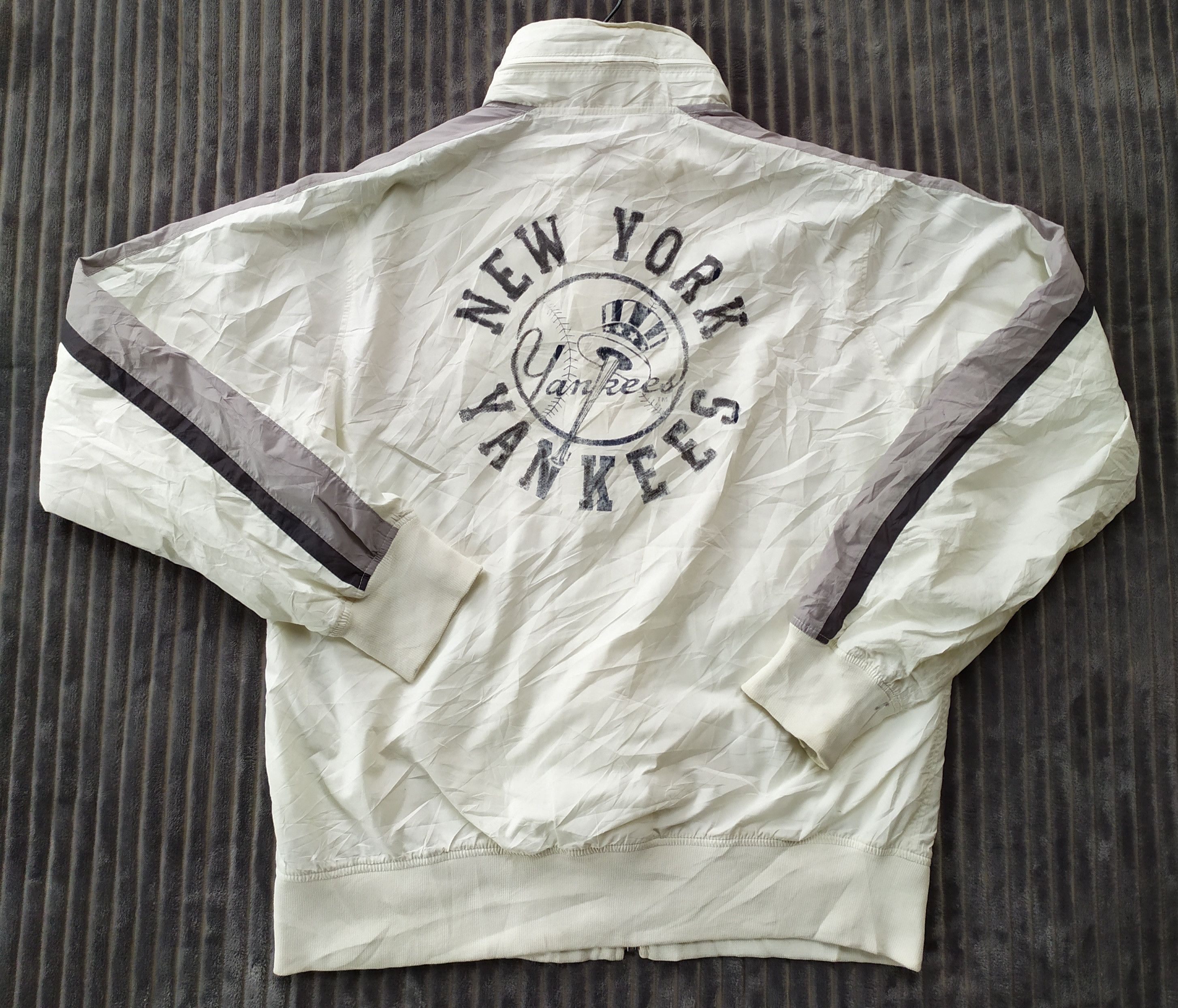 New York Yankees × Uniqlo × Vintage Rare !! Vintage New York Yankees Jacket Size US S / EU 44-46 / 1 - 1 Thumbnail