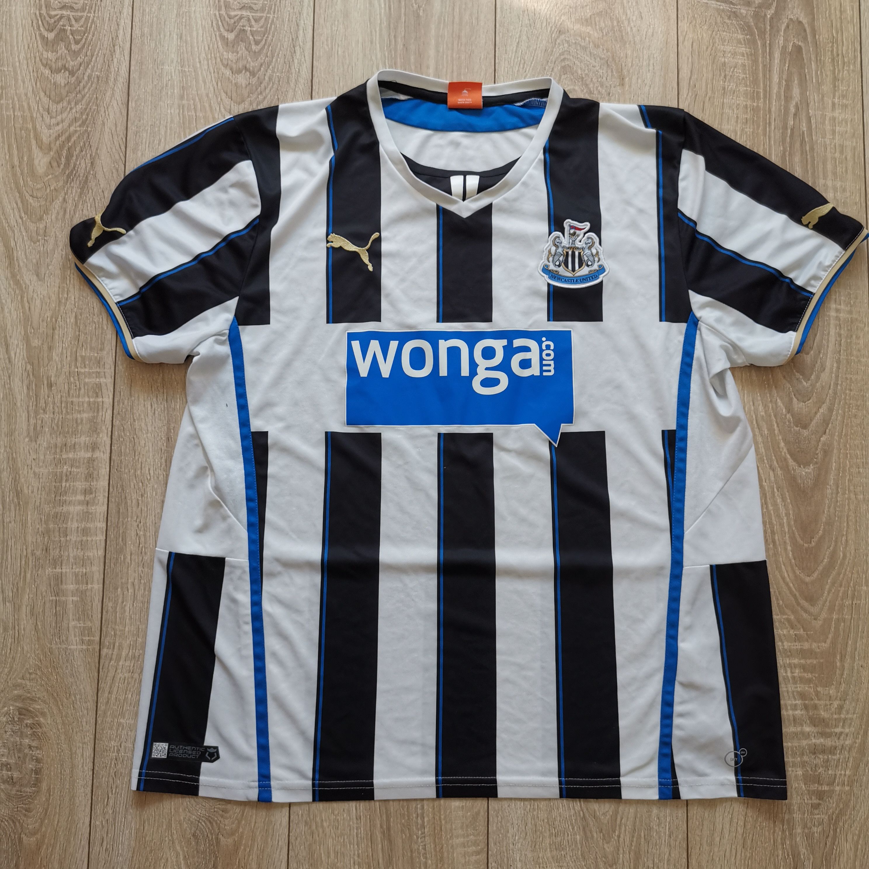 Puma Puma Newcastle 2013 2014 home soccer jersey football Size US XL / EU 56 / 4 - 2 Thumbnail