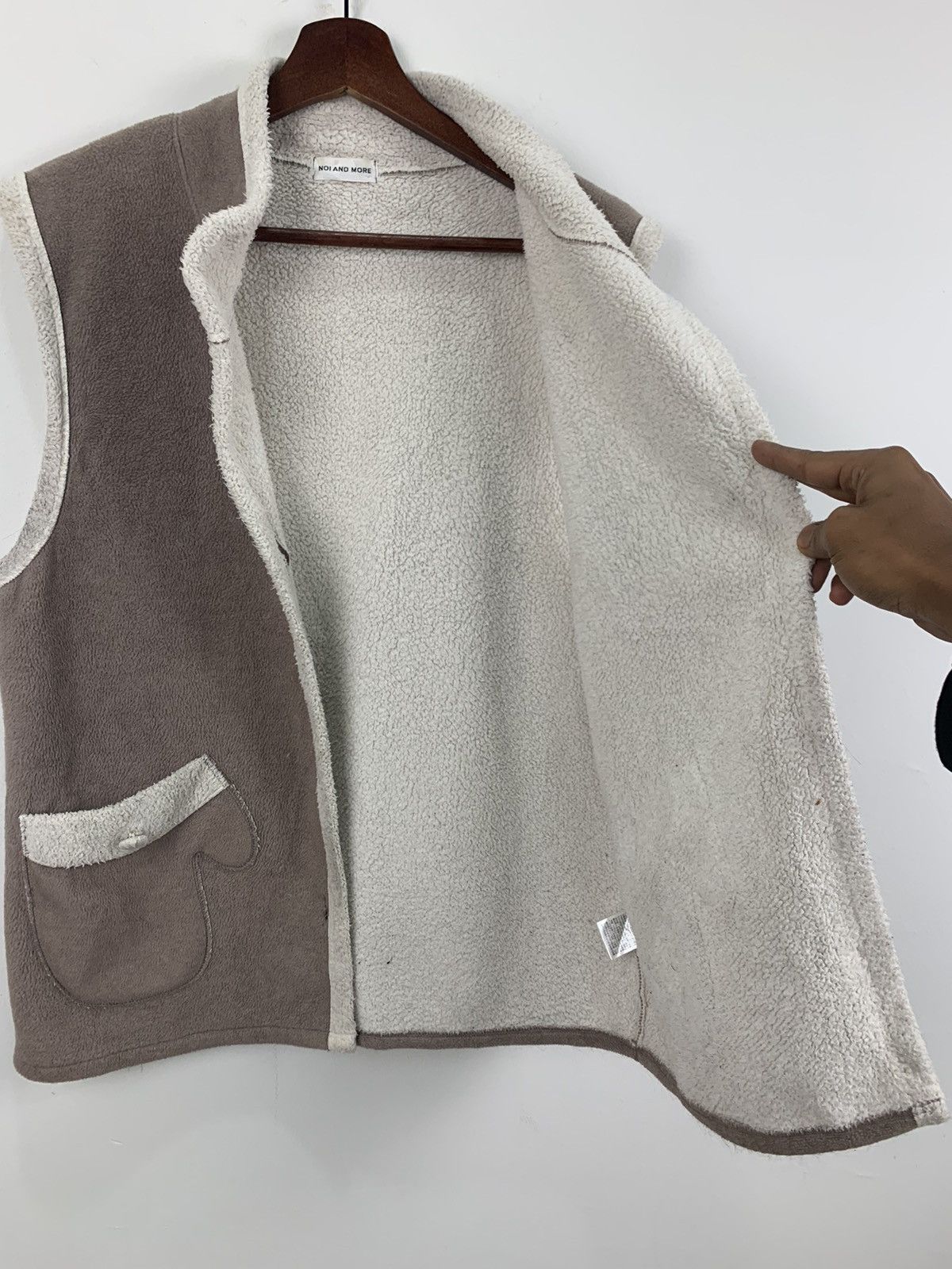 Japanese Brand × Traditional Weatherwear NOI&MORE Rare Fleece Sherpa Shearling Button Up Vest Jacket Size US M / EU 48-50 / 2 - 9 Thumbnail