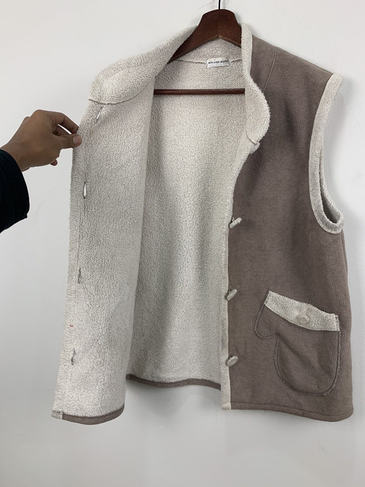 Japanese Brand × Traditional Weatherwear NOI&MORE Rare Fleece Sherpa Shearling Button Up Vest Jacket Size US M / EU 48-50 / 2 - 8 Thumbnail