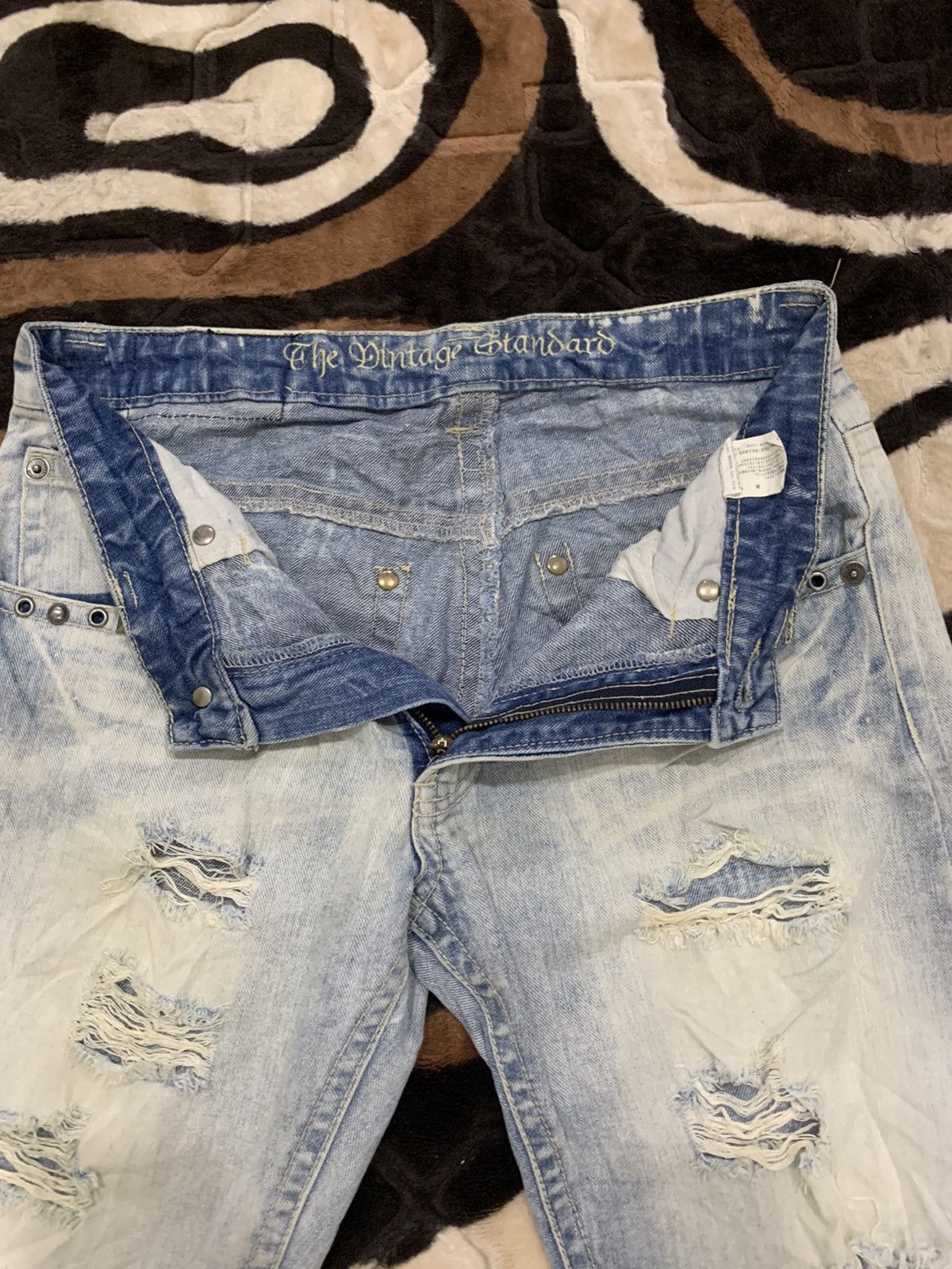 Japanese Brand THE VINTAGE STANDARD Studded Original Jean Distressed Denim Size US 30 / EU 46 - 16 Thumbnail