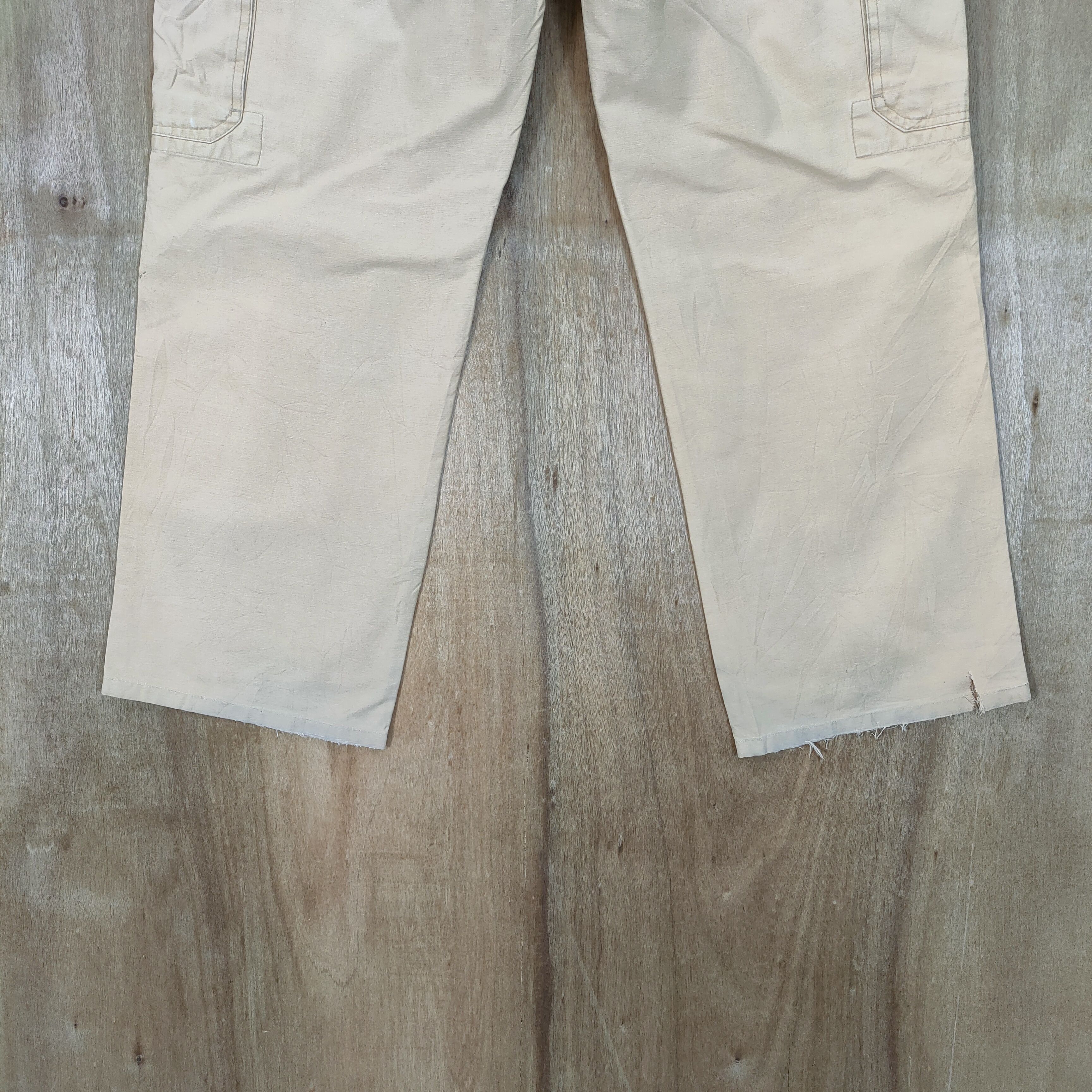 Japanese Brand JAPANESE BRAND KHAKI BAGGY CARGO PANTS Size US 32 / EU 48 - 12 Thumbnail