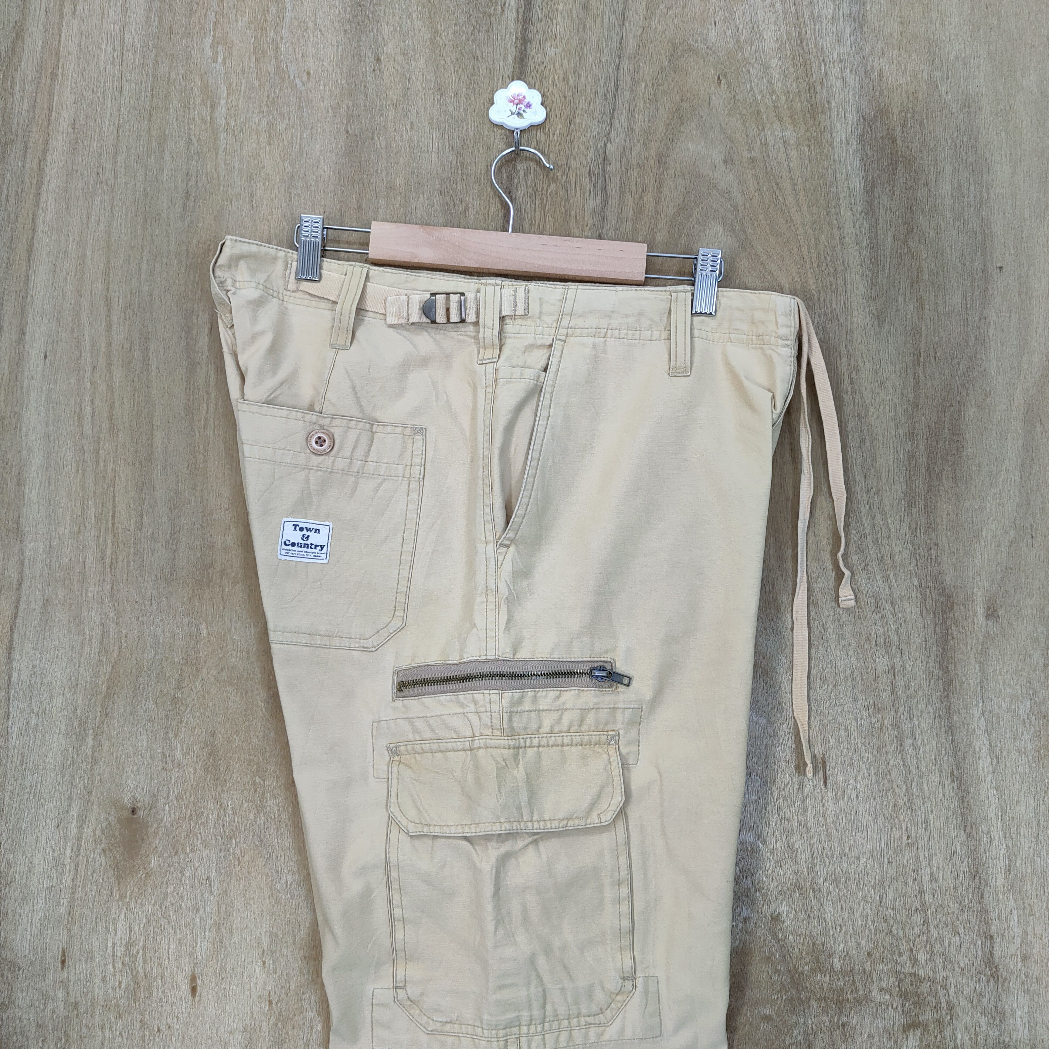Japanese Brand JAPANESE BRAND KHAKI BAGGY CARGO PANTS Size US 32 / EU 48 - 9 Thumbnail