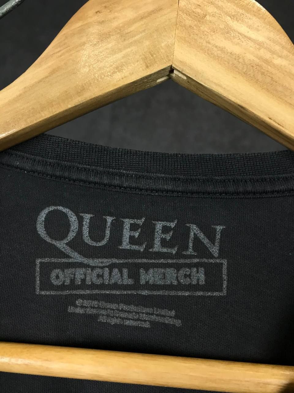 Band Tees Queen vintage rock band tee Size US S / EU 44-46 / 1 - 3 Thumbnail