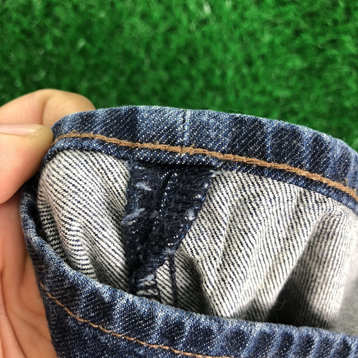 Uniqlo Vintage Uniqlo Black Label Bell Bottom Denim Pants Size US 28 / EU 44 - 9 Thumbnail