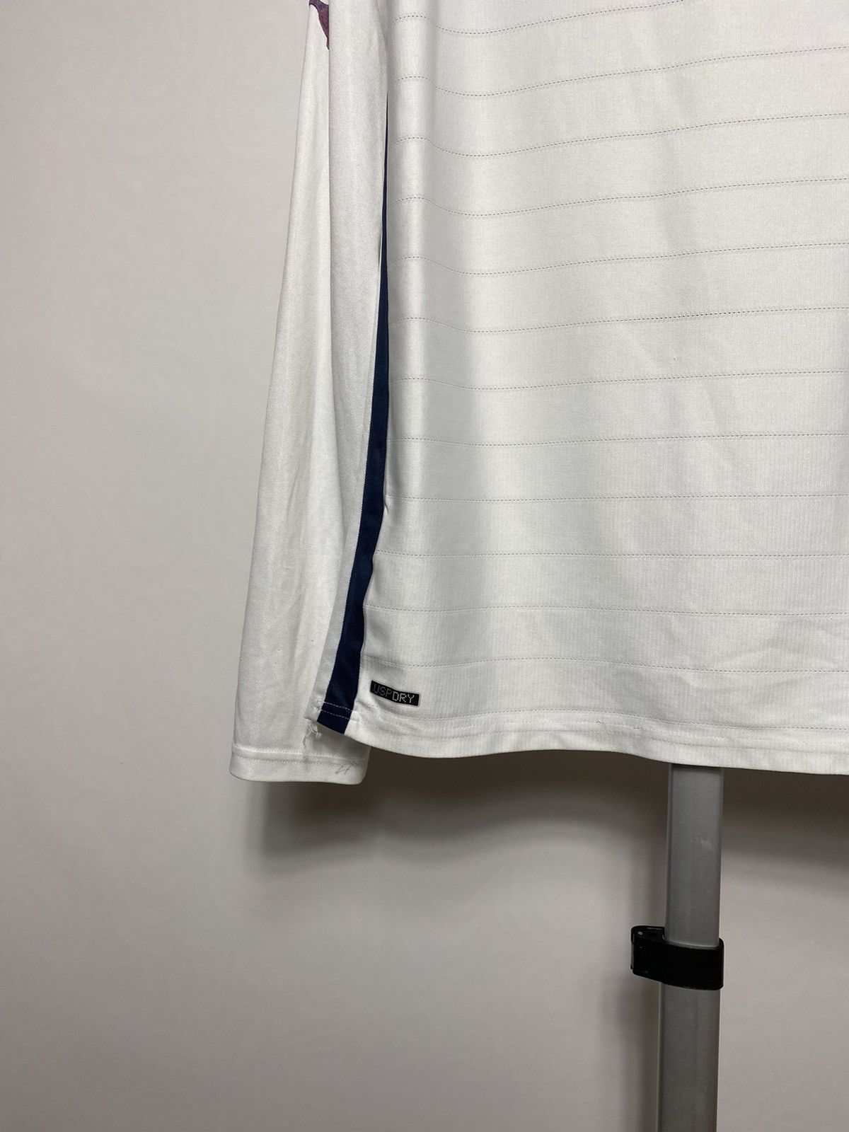 Puma Vintage Italy Puma jersey long sleeve size S Size US S / EU 44-46 / 1 - 12 Thumbnail