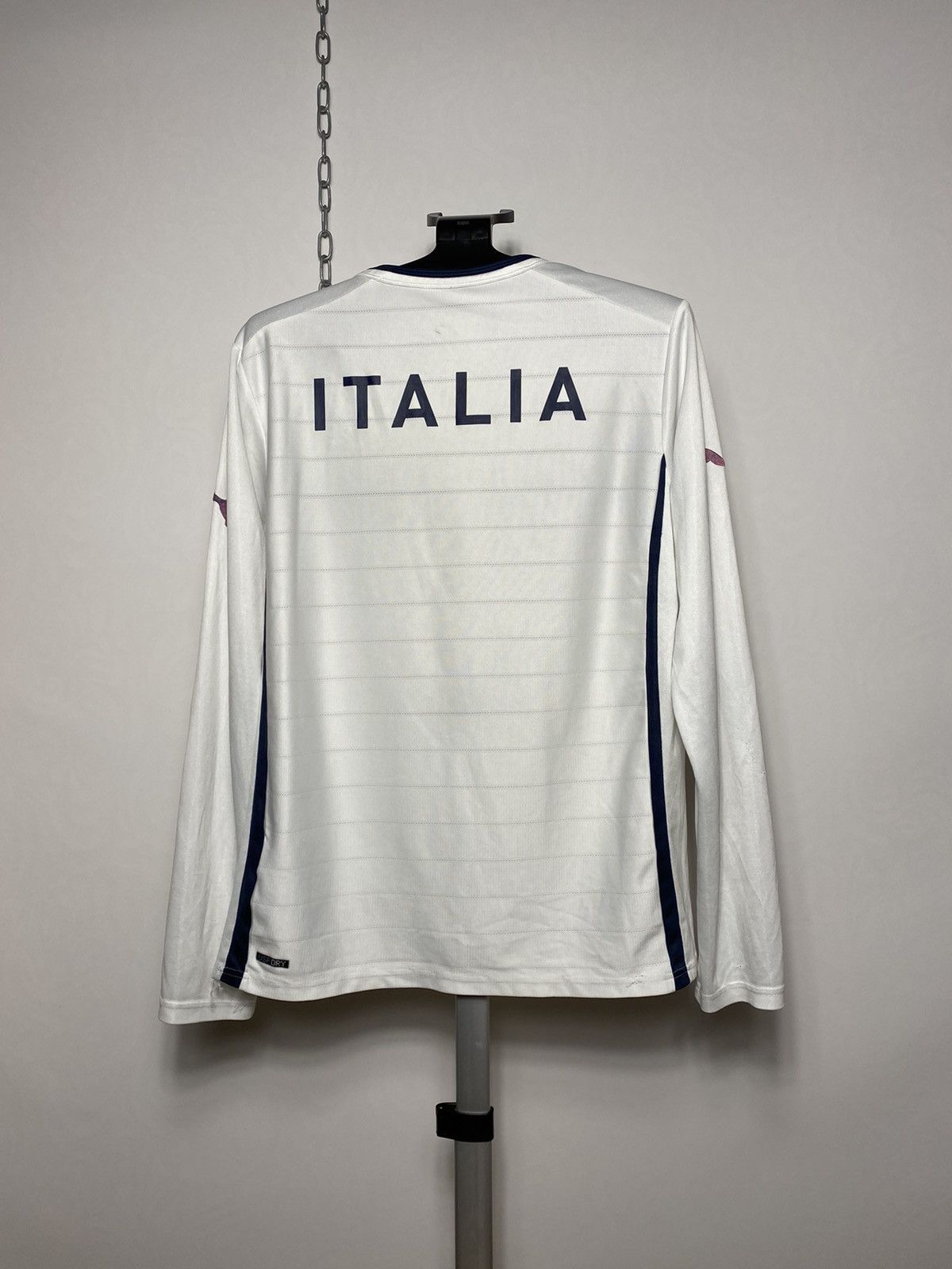 Puma Vintage Italy Puma jersey long sleeve size S Size US S / EU 44-46 / 1 - 9 Thumbnail