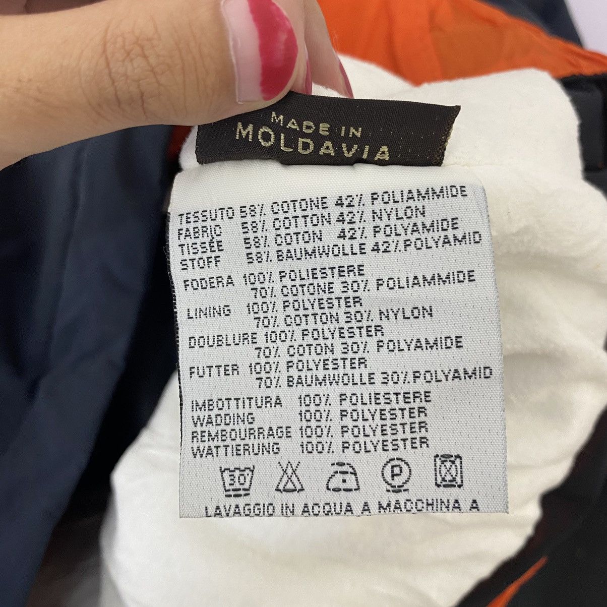 Napapijri Vintage NAPAPIJRI GEOGRAPHIC Embroiderd Logo Hooded Bomber Size US L / EU 52-54 / 3 - 8 Thumbnail