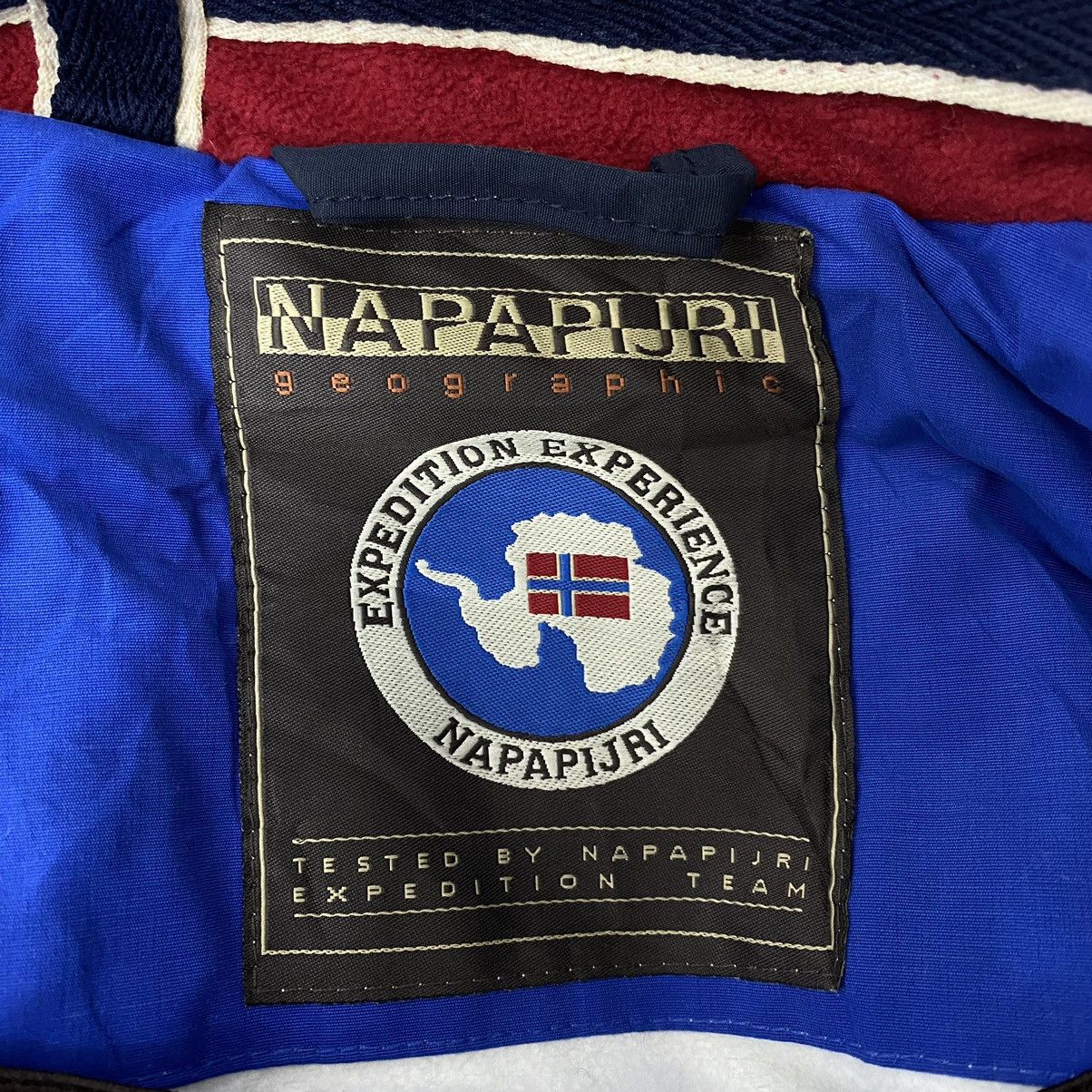 Napapijri Vintage NAPAPIJRI GEOGRAPHIC Embroiderd Logo Hooded Bomber Size US L / EU 52-54 / 3 - 7 Thumbnail