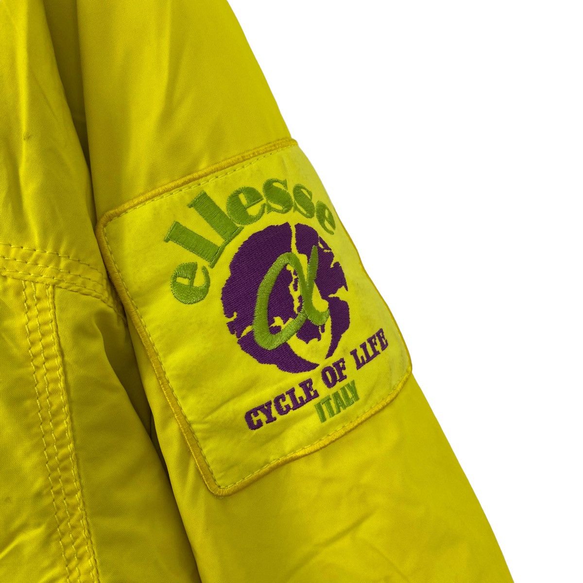 Ellesse Vintage 90s ELLESSE ITALY Cycle of Life Embroid Brand Pocket Size US L / EU 52-54 / 3 - 6 Thumbnail