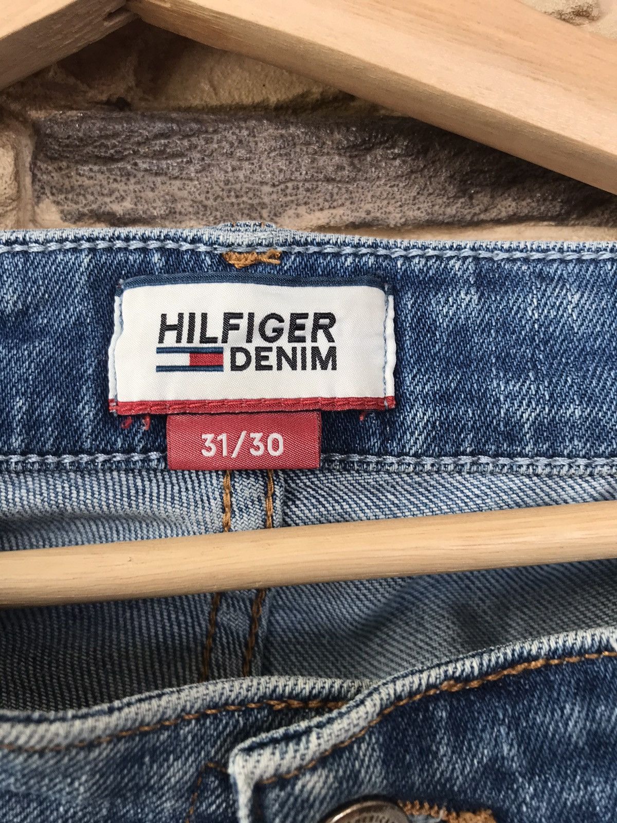 Tommy Hilfiger Vintage Hilfiger Denim Distressed Jeans Size US 32 / EU 48 - 4 Thumbnail