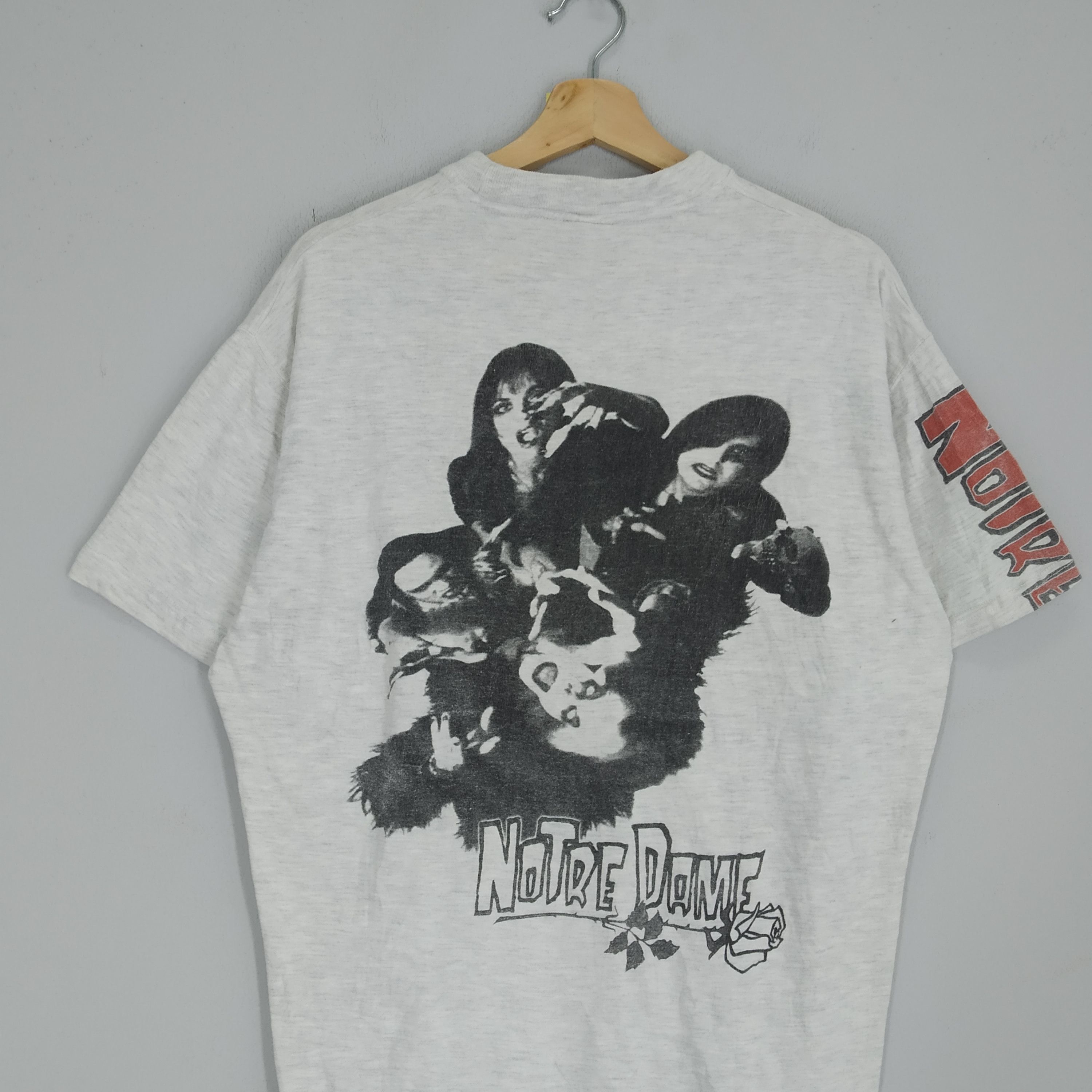 Band Tees Vintage 90s Notre Dame Nightmare Before Christmas Album Rock Size US L / EU 52-54 / 3 - 4 Thumbnail