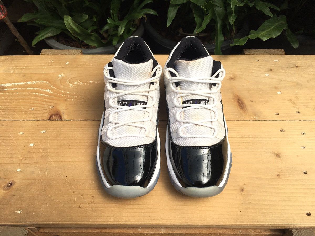 Jordan Brand × Nike Nike Air Jordan 11 Low BG Concord 2013 Size US 7 / EU 40 - 8 Thumbnail