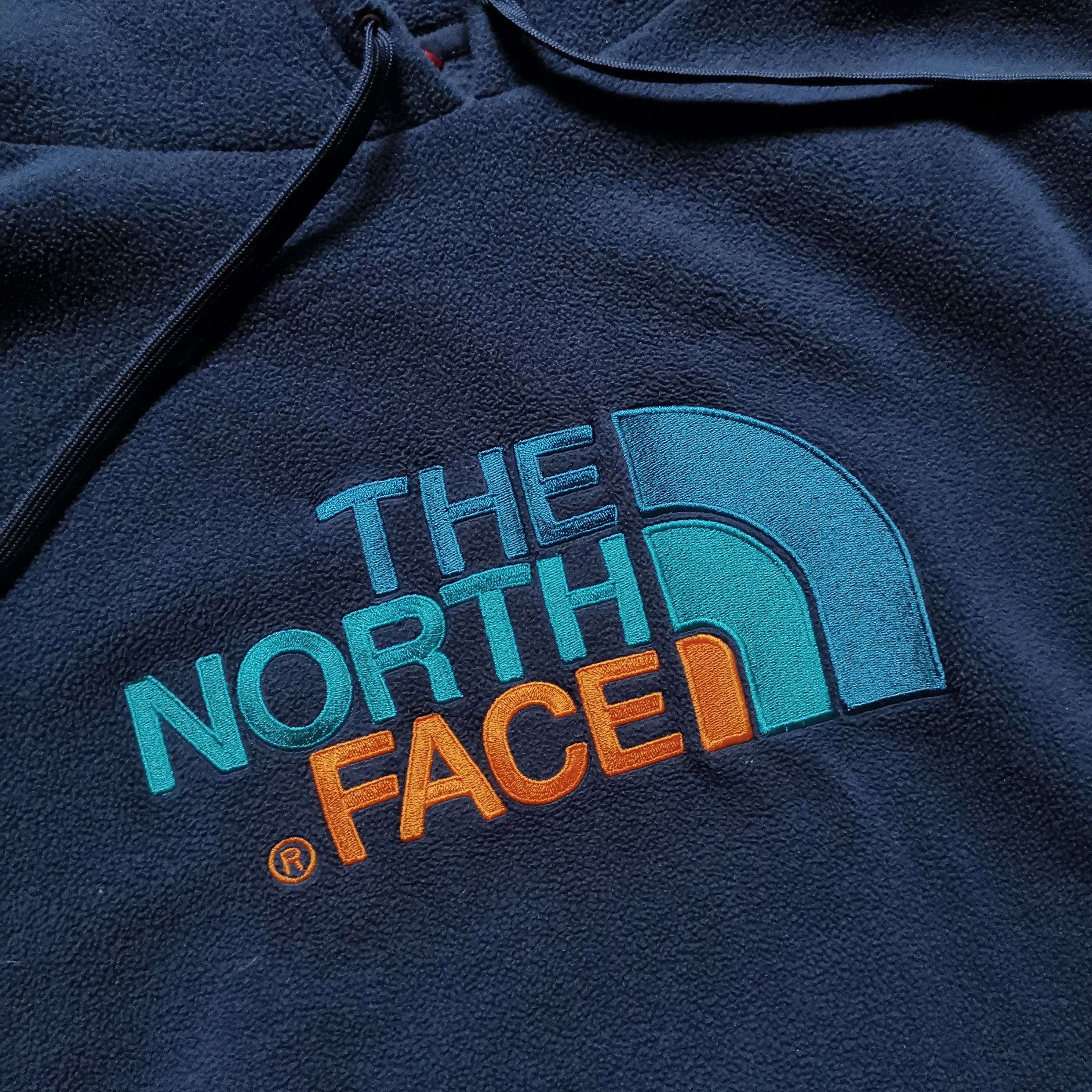The North Face The North Face big logo fleece hoodie size L Size US L / EU 52-54 / 3 - 3 Thumbnail