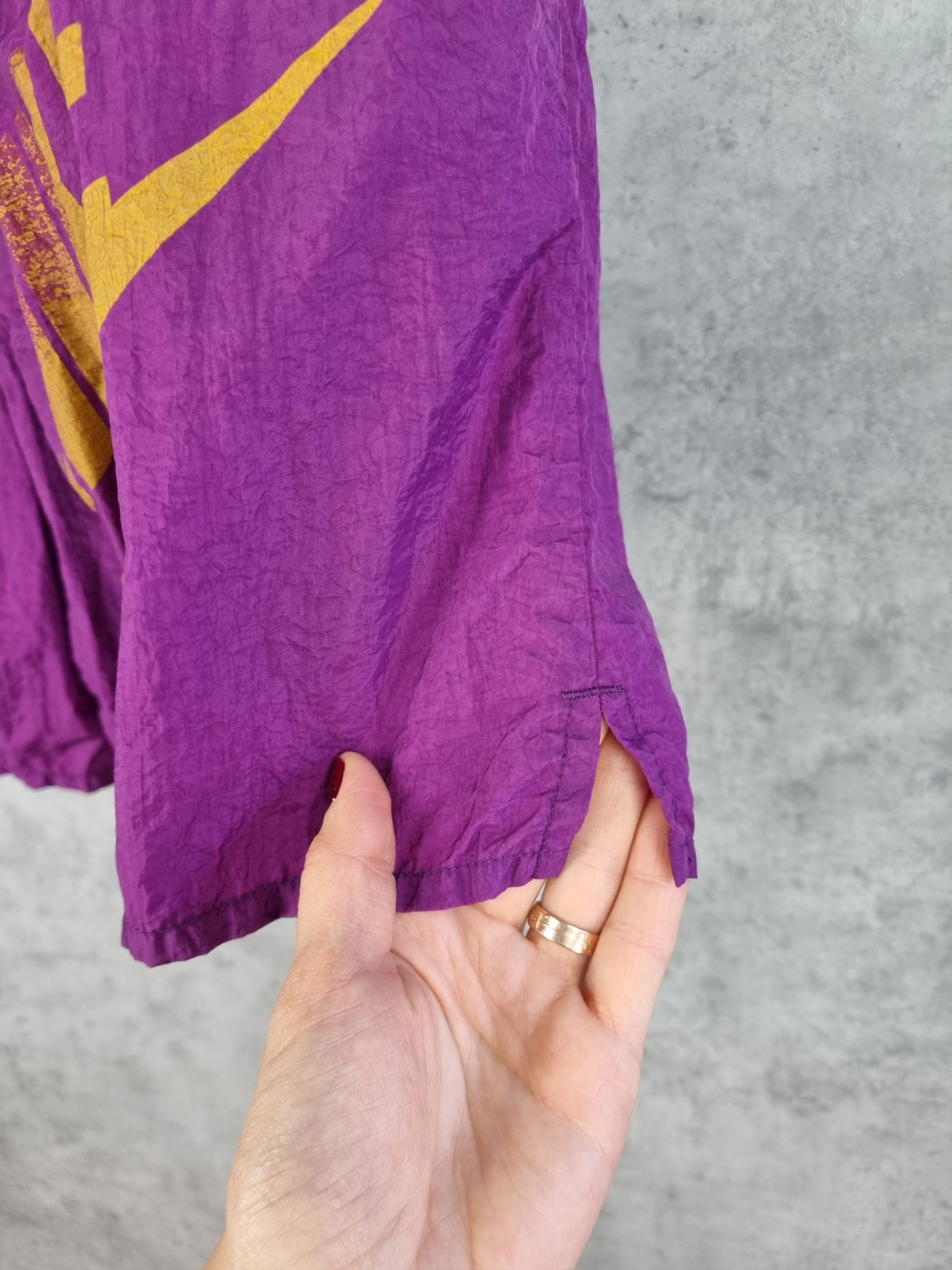 Nike × Vintage 90s NIKE Big Logo Nylon Sports Running Shorts Size US 32 / EU 48 - 8 Thumbnail
