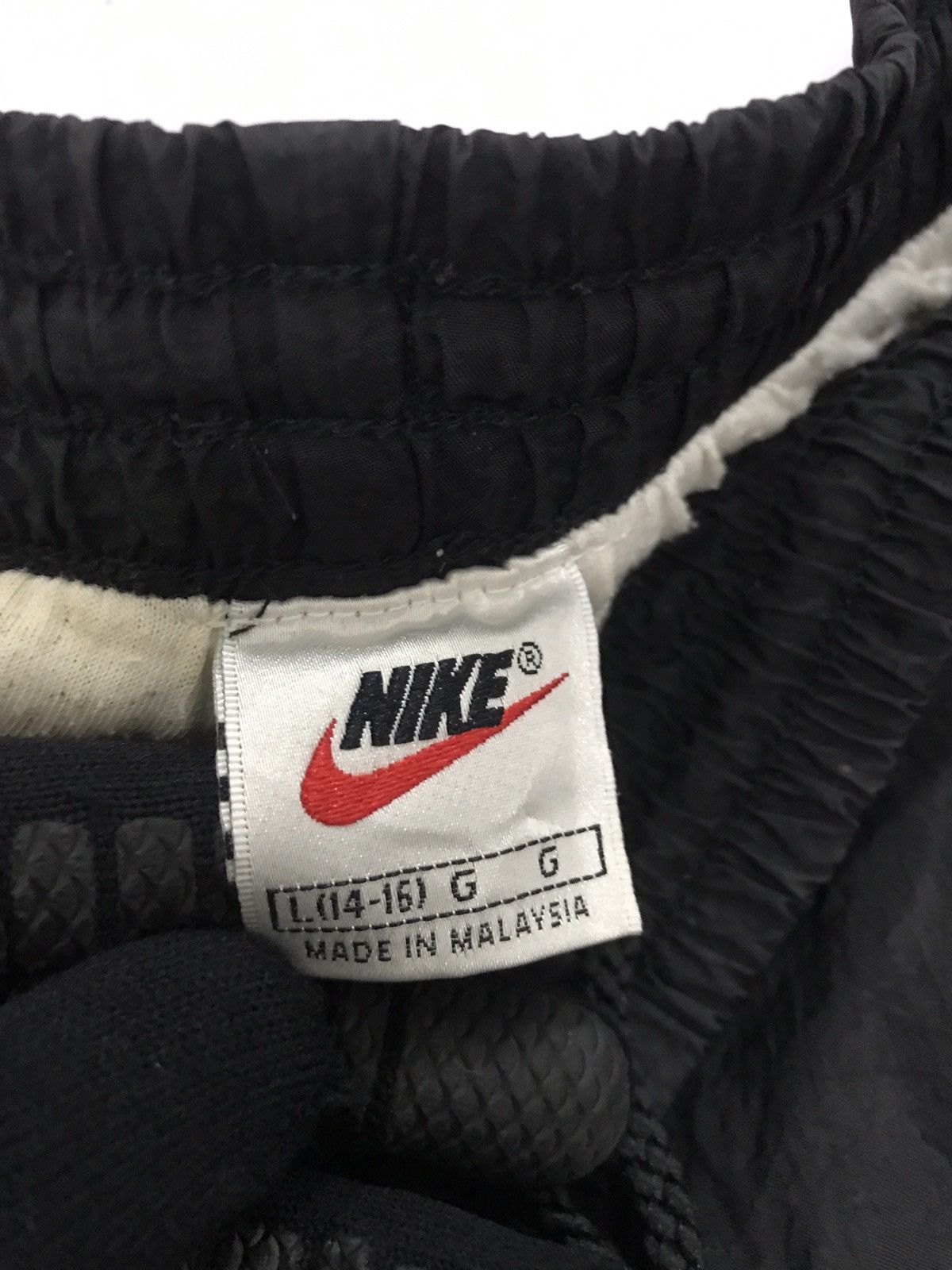 Nike Vintage Nike Track Pant Nylon Fabric Size US 30 / EU 46 - 9 Thumbnail