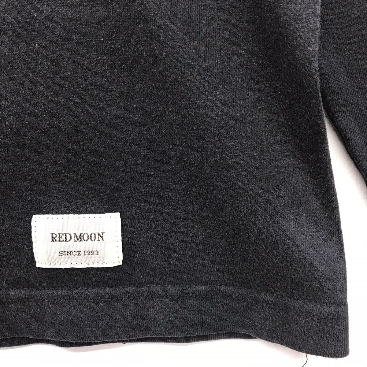 Japanese Brand × Redmoon Rare!! Redmoon Long Sleeve Tee Size US S / EU 44-46 / 1 - 8 Thumbnail