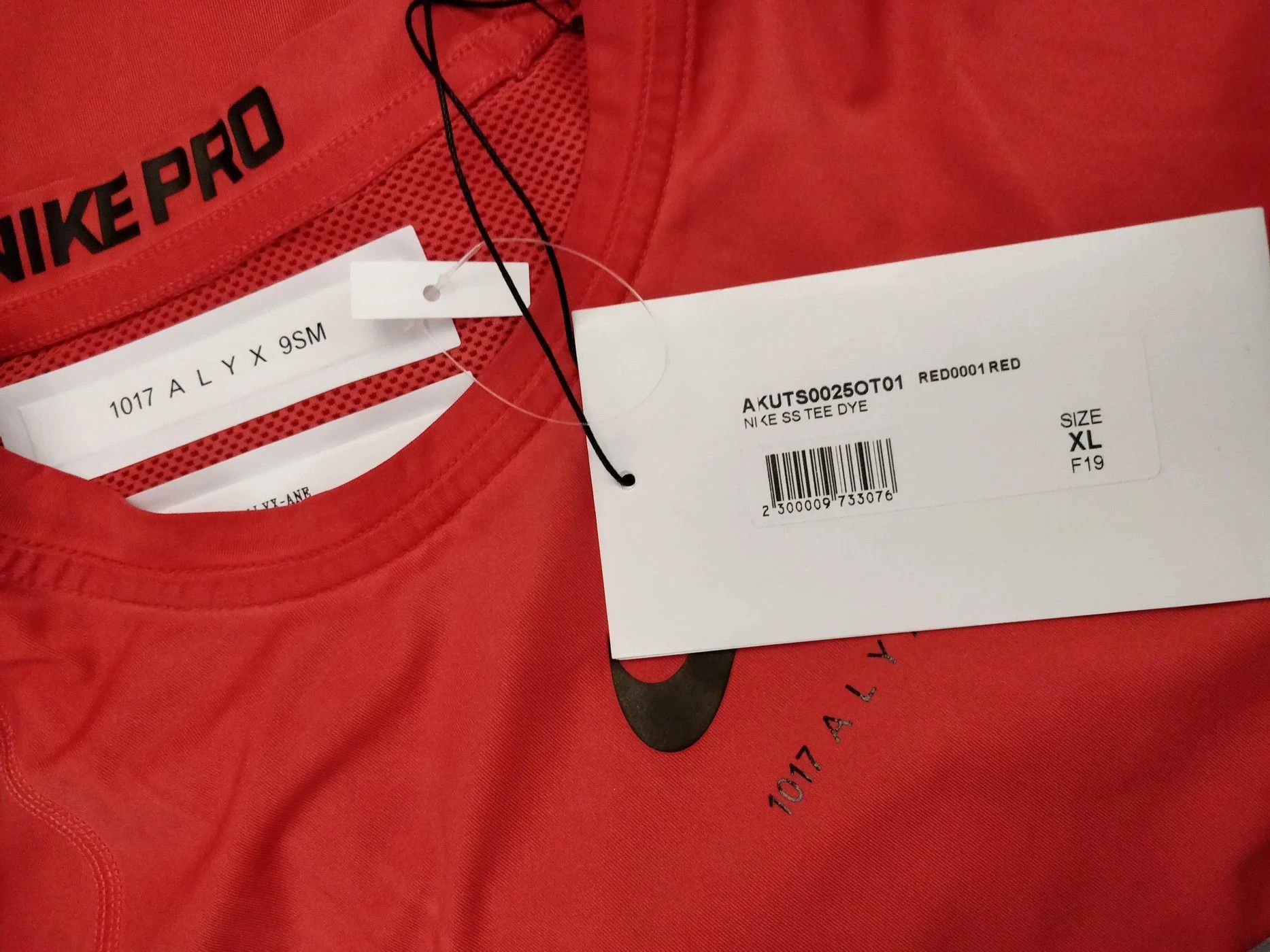 1017 ALYX 9SM ⚡️QUICK SALE⚡️Alyx Nike Red Pink Sport Tshirt Short Sleeve Size US XL / EU 56 / 4 - 5 Thumbnail