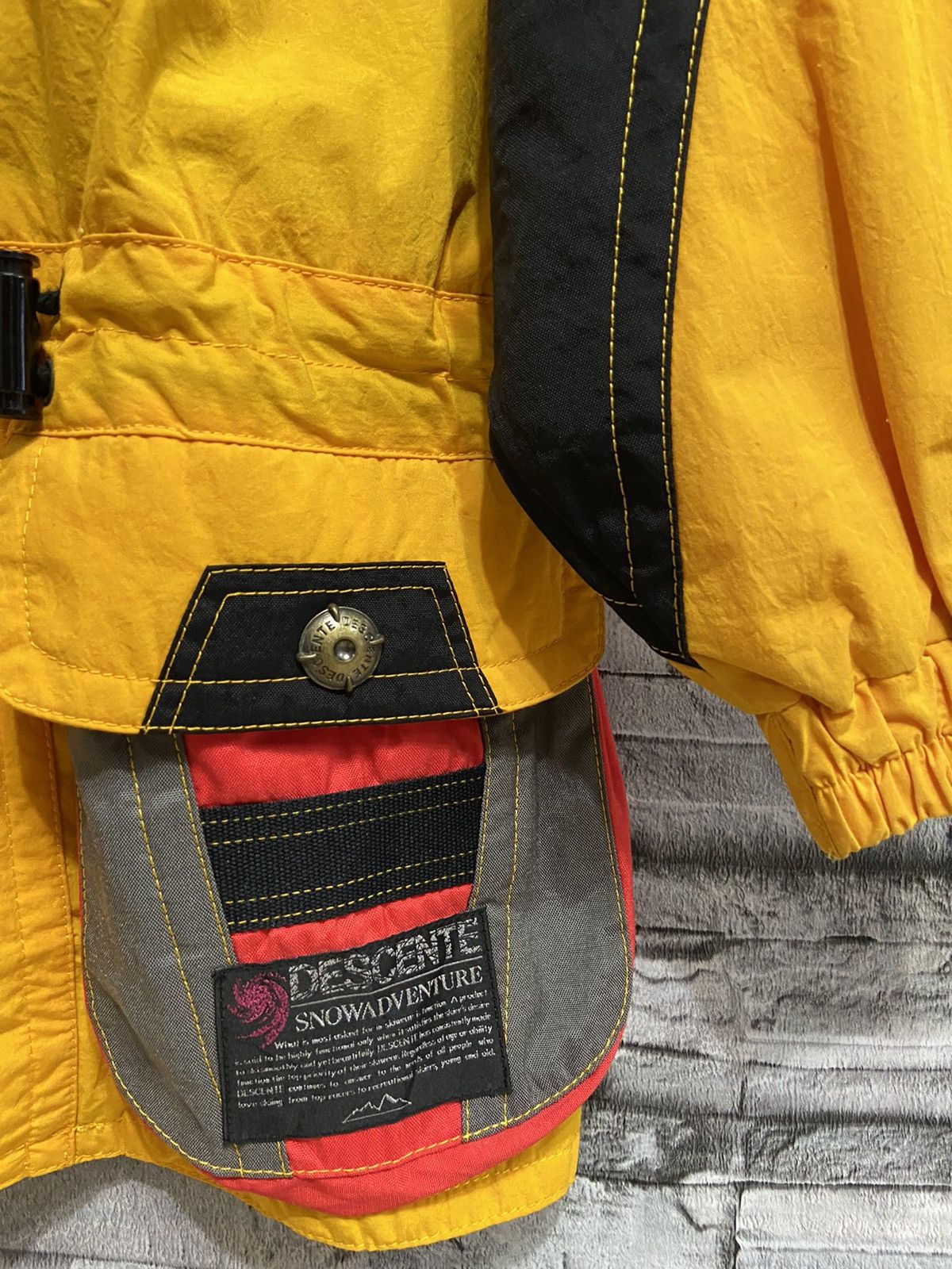 Descente Vintage Descente Jacket Ski Bomber Windbreaker Size US S / EU 44-46 / 1 - 9 Thumbnail