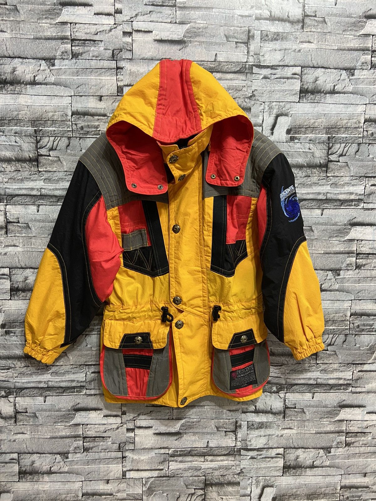 Descente Vintage Descente Jacket Ski Bomber Windbreaker Size US S / EU 44-46 / 1 - 1 Thumbnail