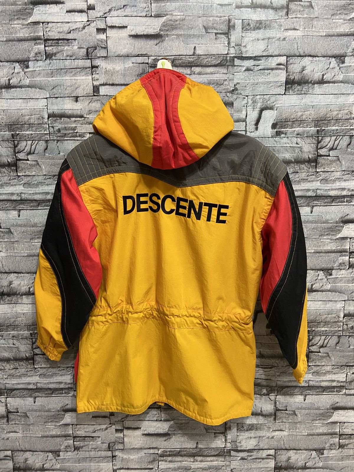 Descente Vintage Descente Jacket Ski Bomber Windbreaker Size US S / EU 44-46 / 1 - 12 Thumbnail