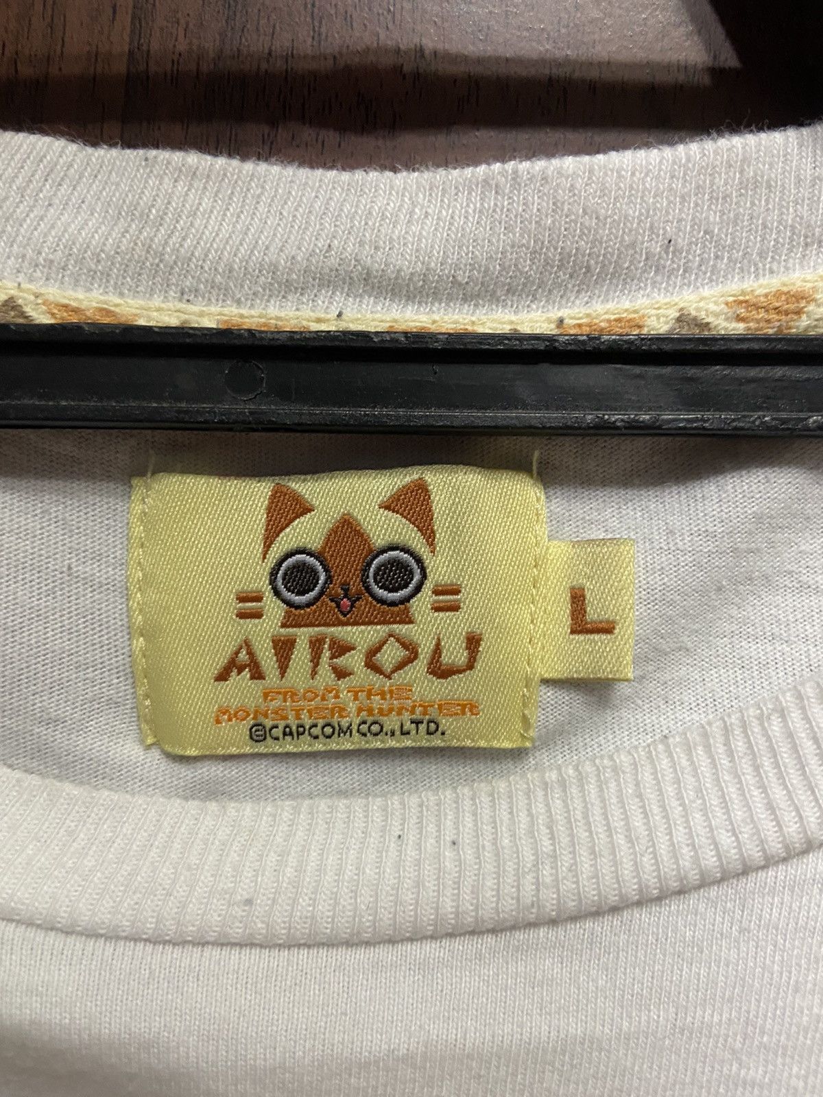 Japanese Brand Vintage Airou Monster Hunter t shirt Capcom game L fit M Size US M / EU 48-50 / 2 - 4 Thumbnail