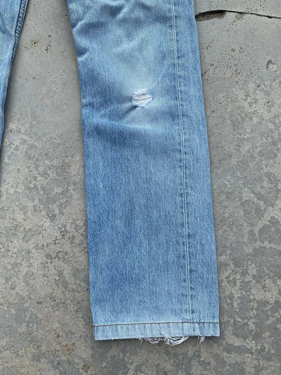 Levi's Levis 501 Button Fly Light Washed Distressed Vintage Jeans Size US 26 / EU 42 - 5 Thumbnail