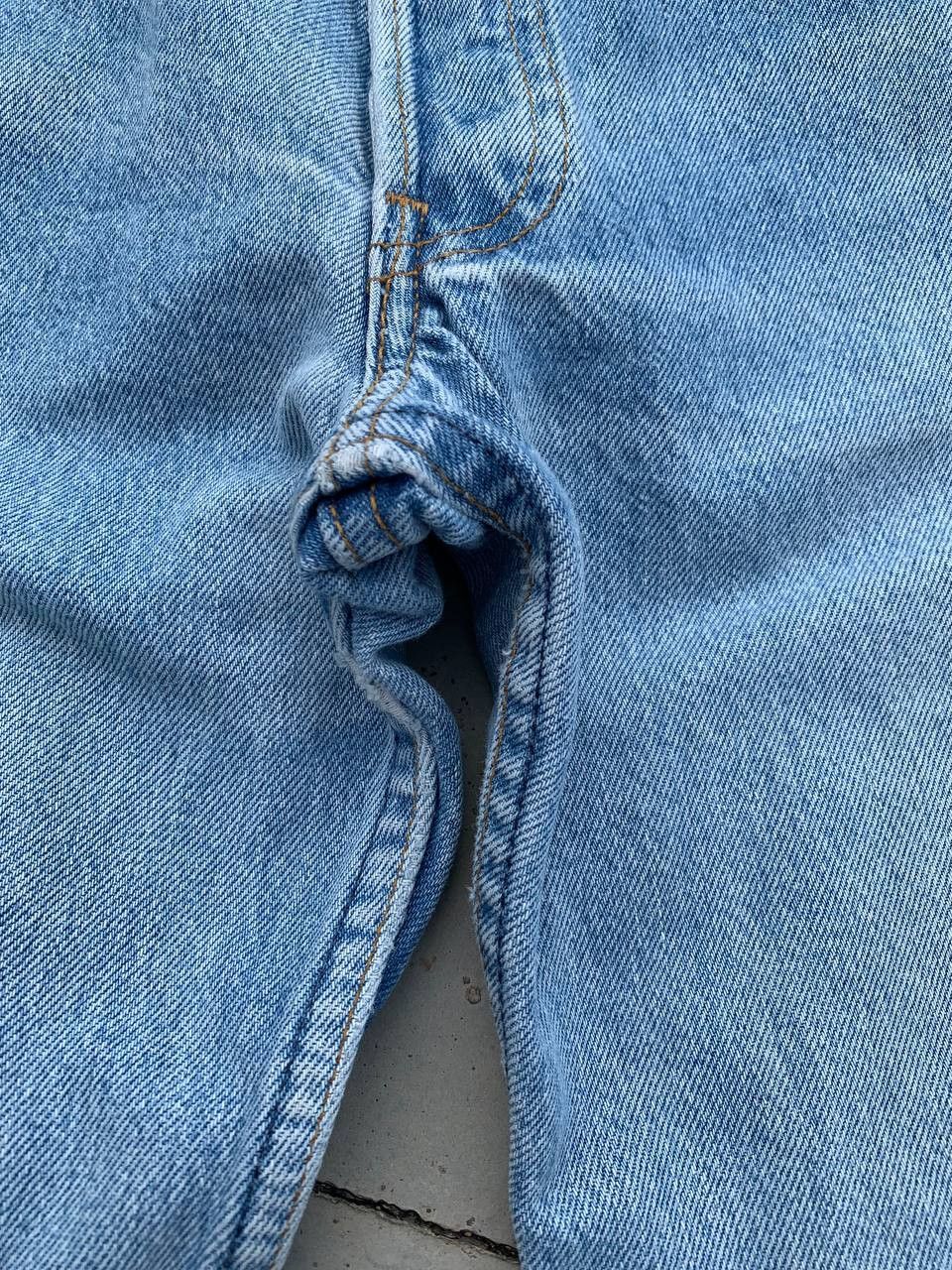 Levi's Levis 501 Button Fly Light Washed Distressed Vintage Jeans Size US 26 / EU 42 - 8 Thumbnail