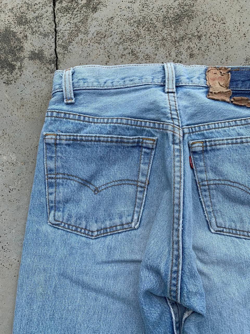 Levi's Levis 501 Button Fly Light Washed Distressed Vintage Jeans Size US 26 / EU 42 - 13 Thumbnail