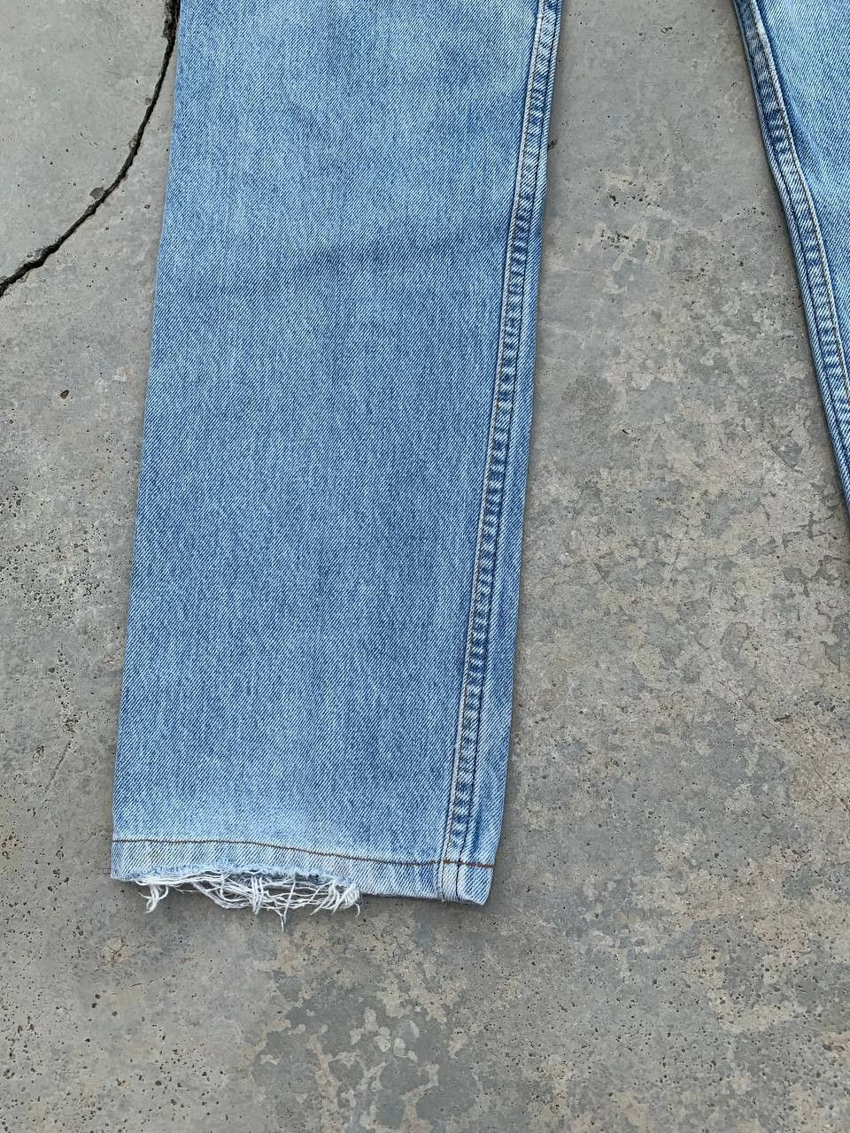 Levi's Levis 501 Button Fly Light Washed Distressed Vintage Jeans Size US 26 / EU 42 - 15 Thumbnail