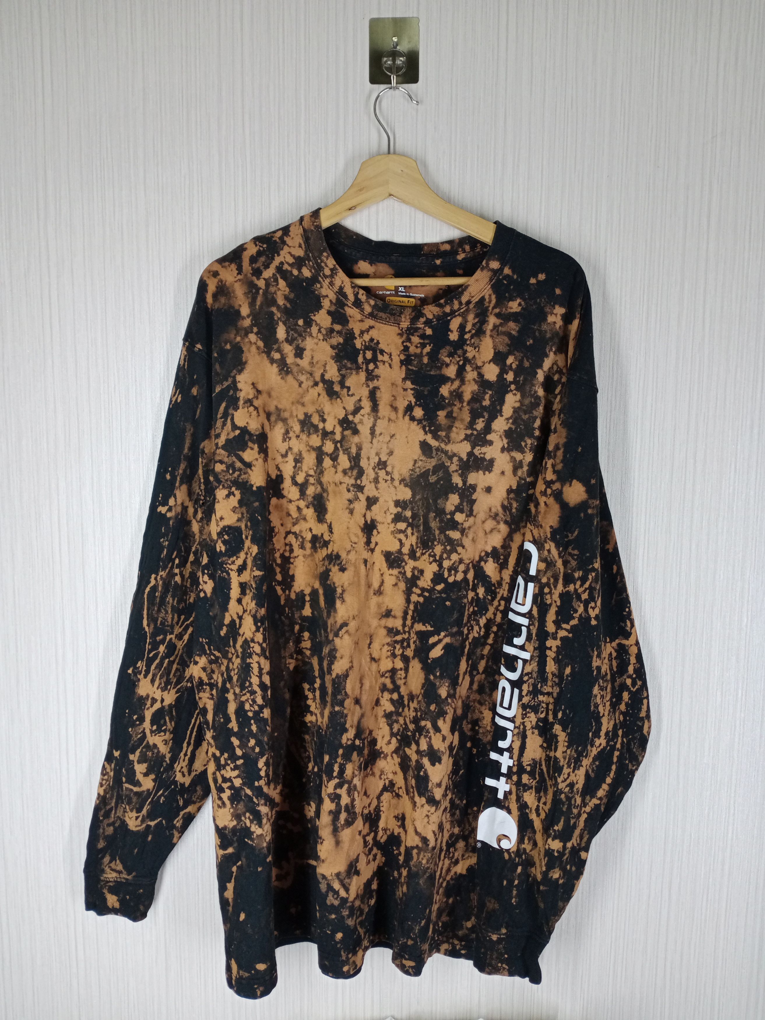 Carhartt Vintage Carhartt Long Sleeve Acid Wash Tshirt Size US XL / EU 56 / 4 - 1 Thumbnail