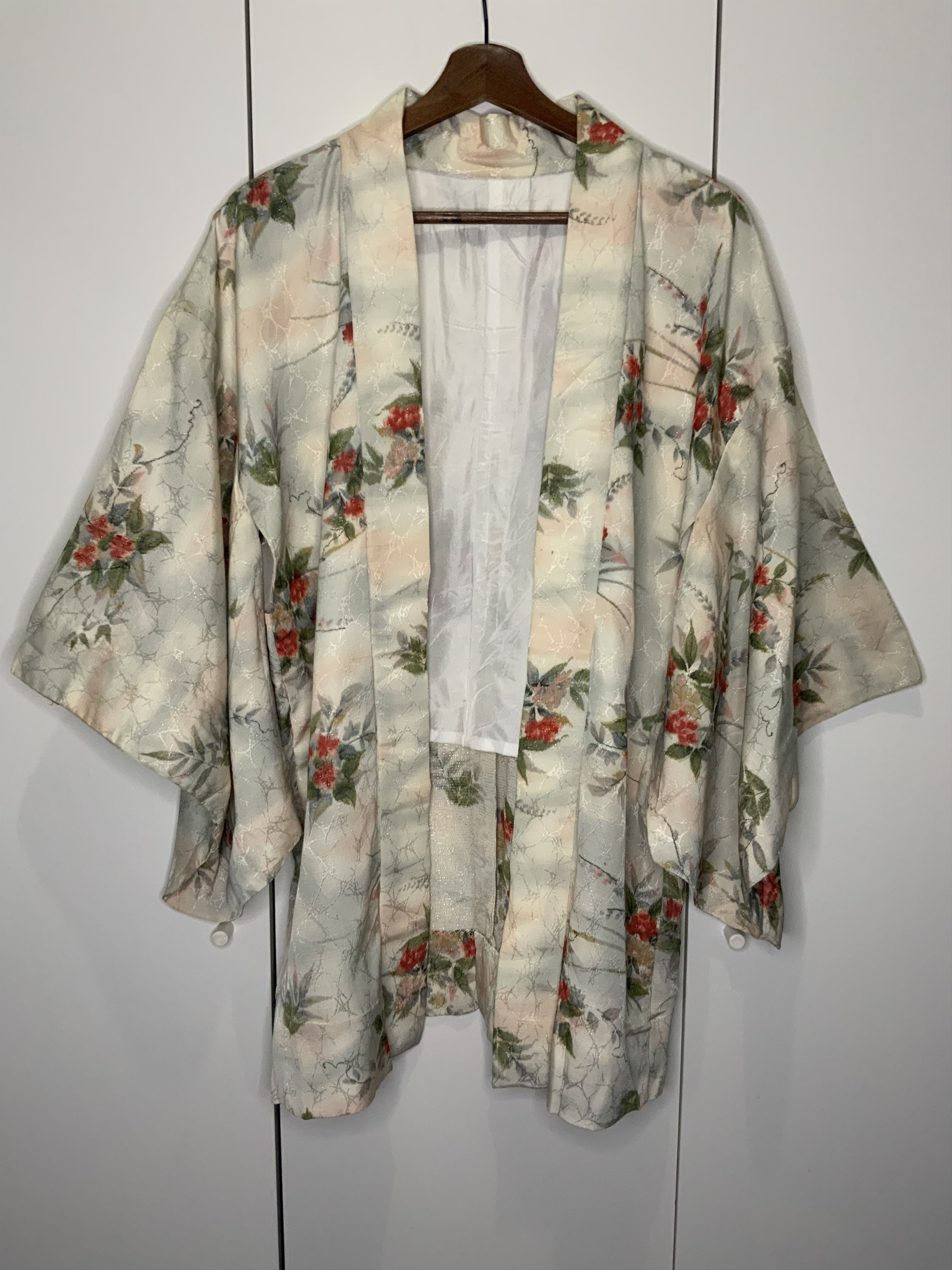 image of Kimono Japan Dragon Vintage Cardigan Kimono Floral Japanese Traditional in Cream, Men's (Size Large