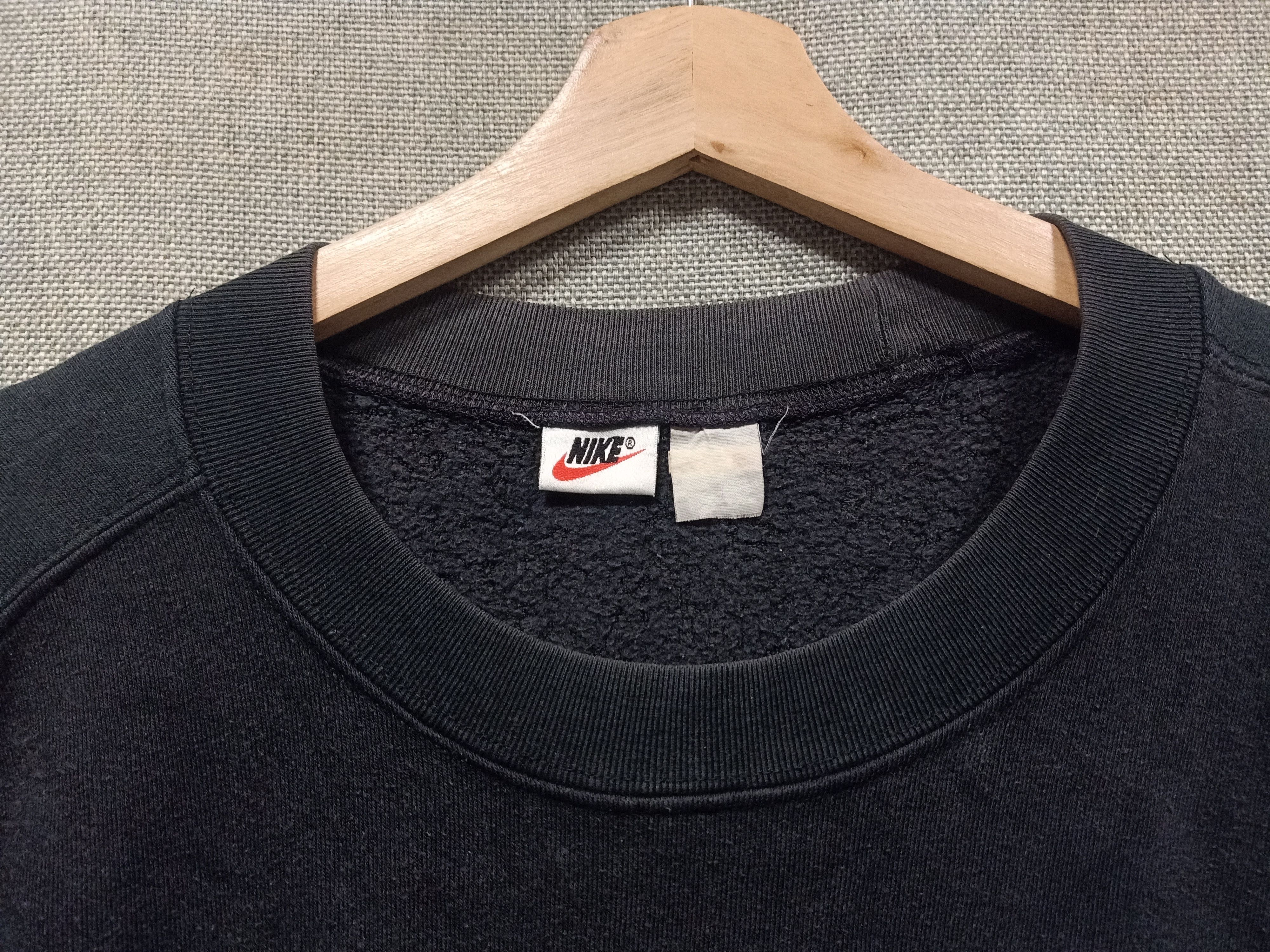 Nike ACG Vintage 90s sweatshirt nike acg small logo embroidery Size US L / EU 52-54 / 3 - 2 Thumbnail