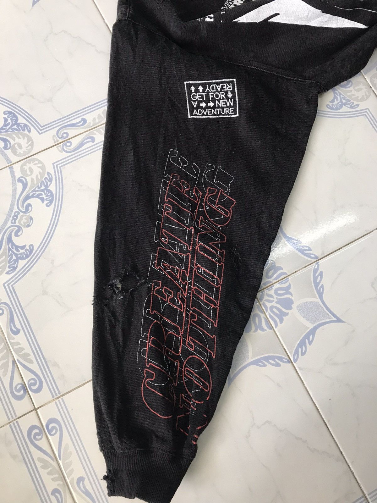 Zara Distress Zara Printed All Over Sweatshirt Like Size US M / EU 48-50 / 2 - 14 Thumbnail