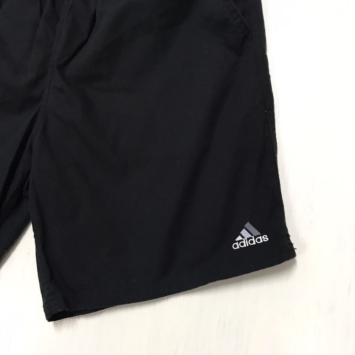 Adidas Adidas short pant Size US 26 / EU 42 - 4 Thumbnail