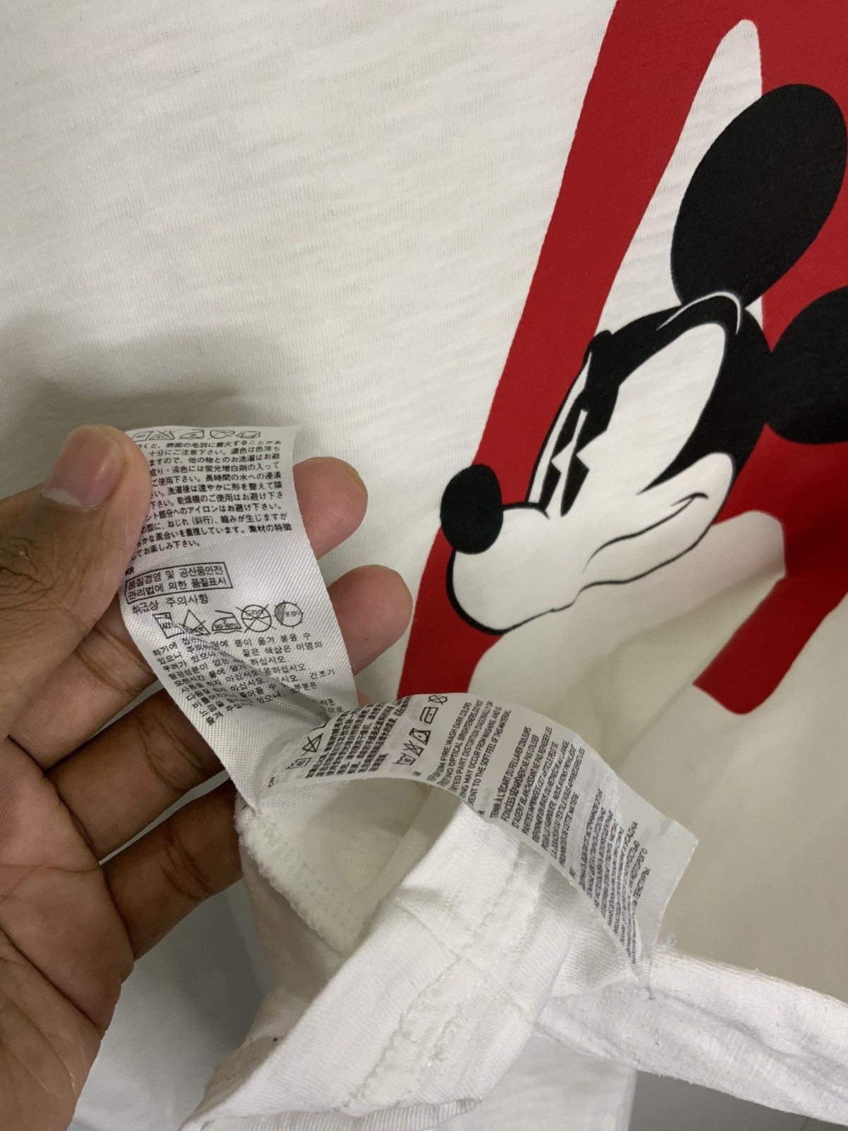 Undercover × Uniqlo Uniqlo x Undercover Mickey Mouse White Tee Size US L / EU 52-54 / 3 - 15 Thumbnail