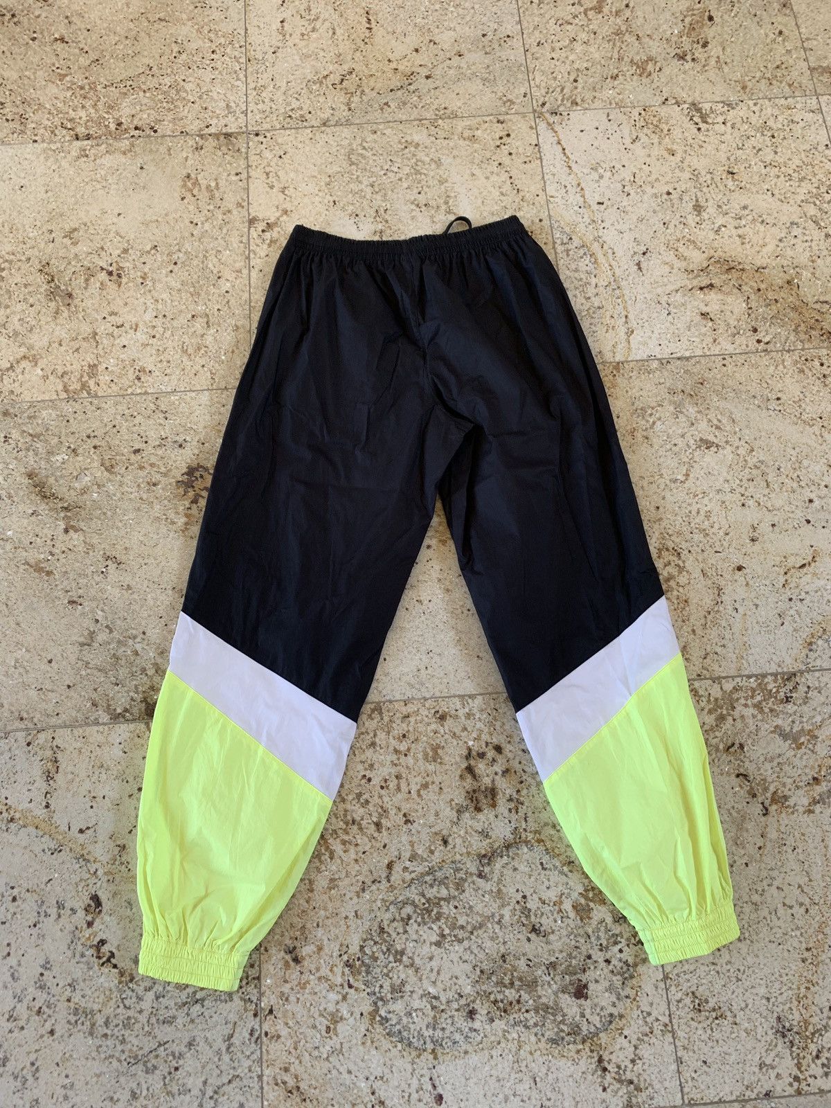 Vetements ETE19 Track Pants in Black & Highlighter Yellow Size US 30 / EU 46 - 13 Thumbnail