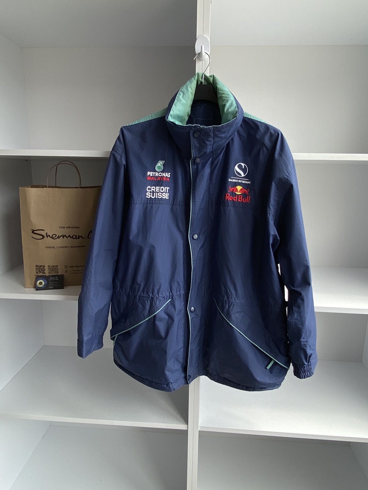 Other Vintage Red Bull racing jacket parka petronas Size US L / EU 52-54 / 3 - 2 Thumbnail