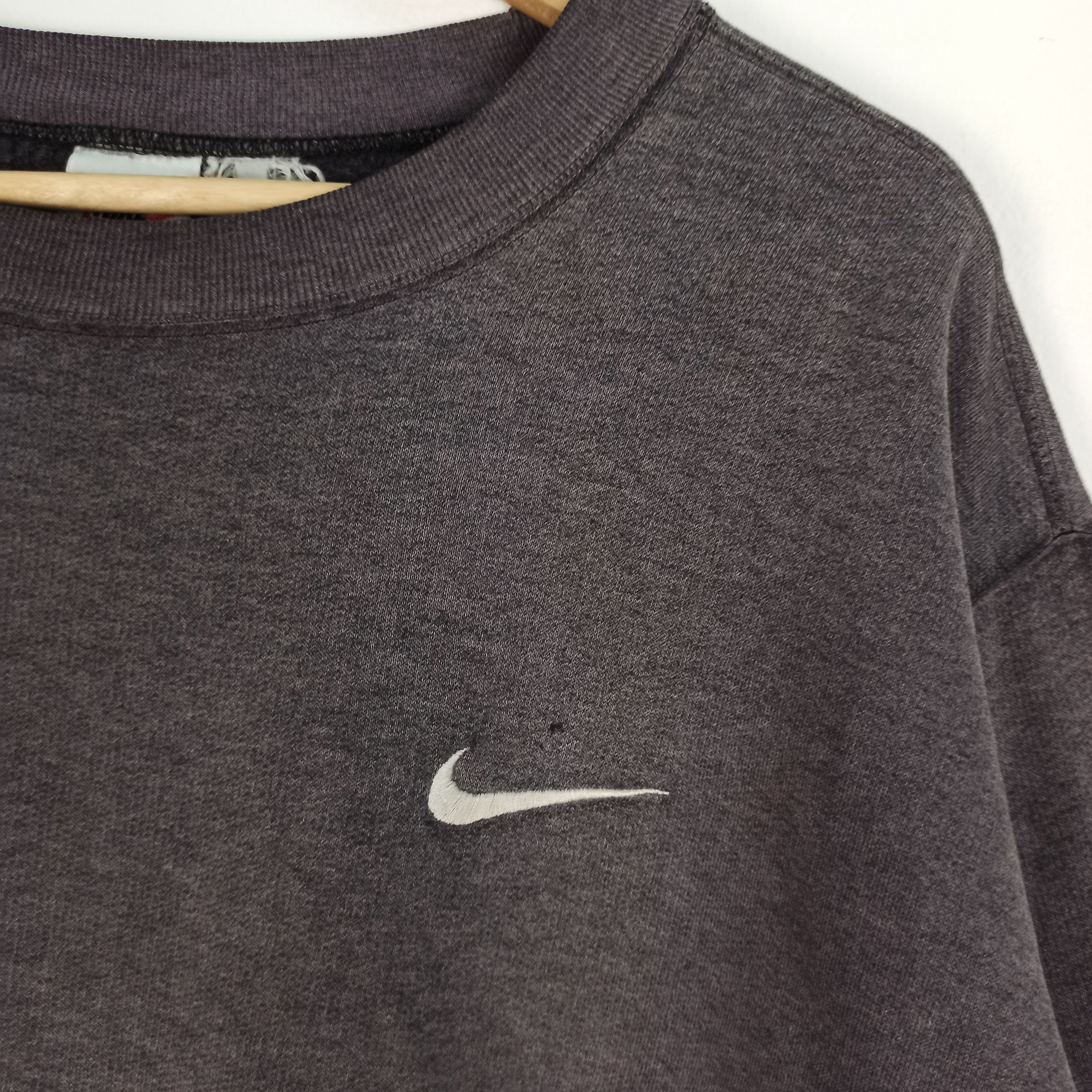 Nike Vintage 90's Nike Silver Tag Small Logo Faded Colour Size US L / EU 52-54 / 3 - 3 Thumbnail