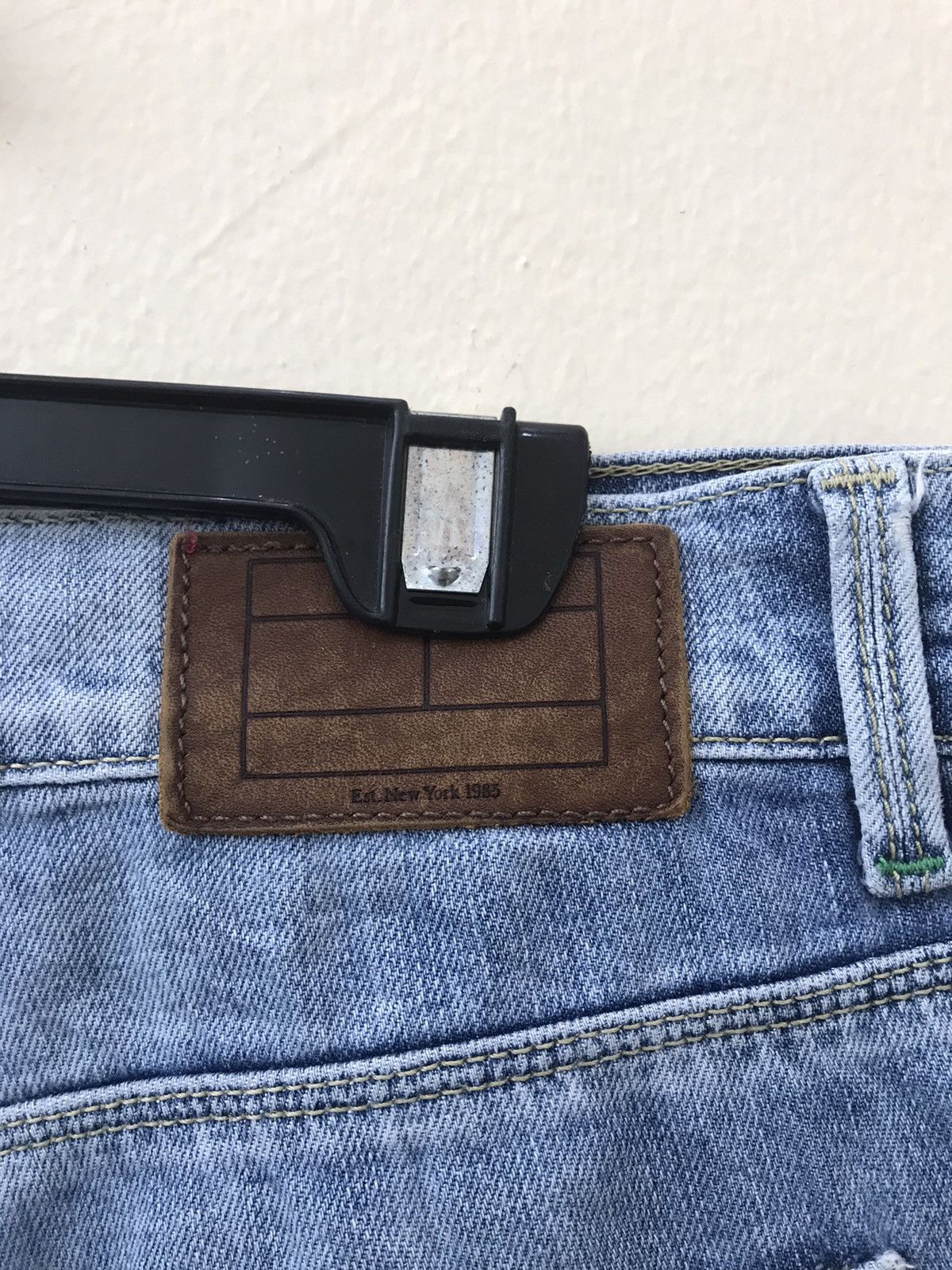 Tommy Hilfiger Tommy Hilfiger Slim Fit Hudson Jeans Size US 30 / EU 46 - 13 Thumbnail