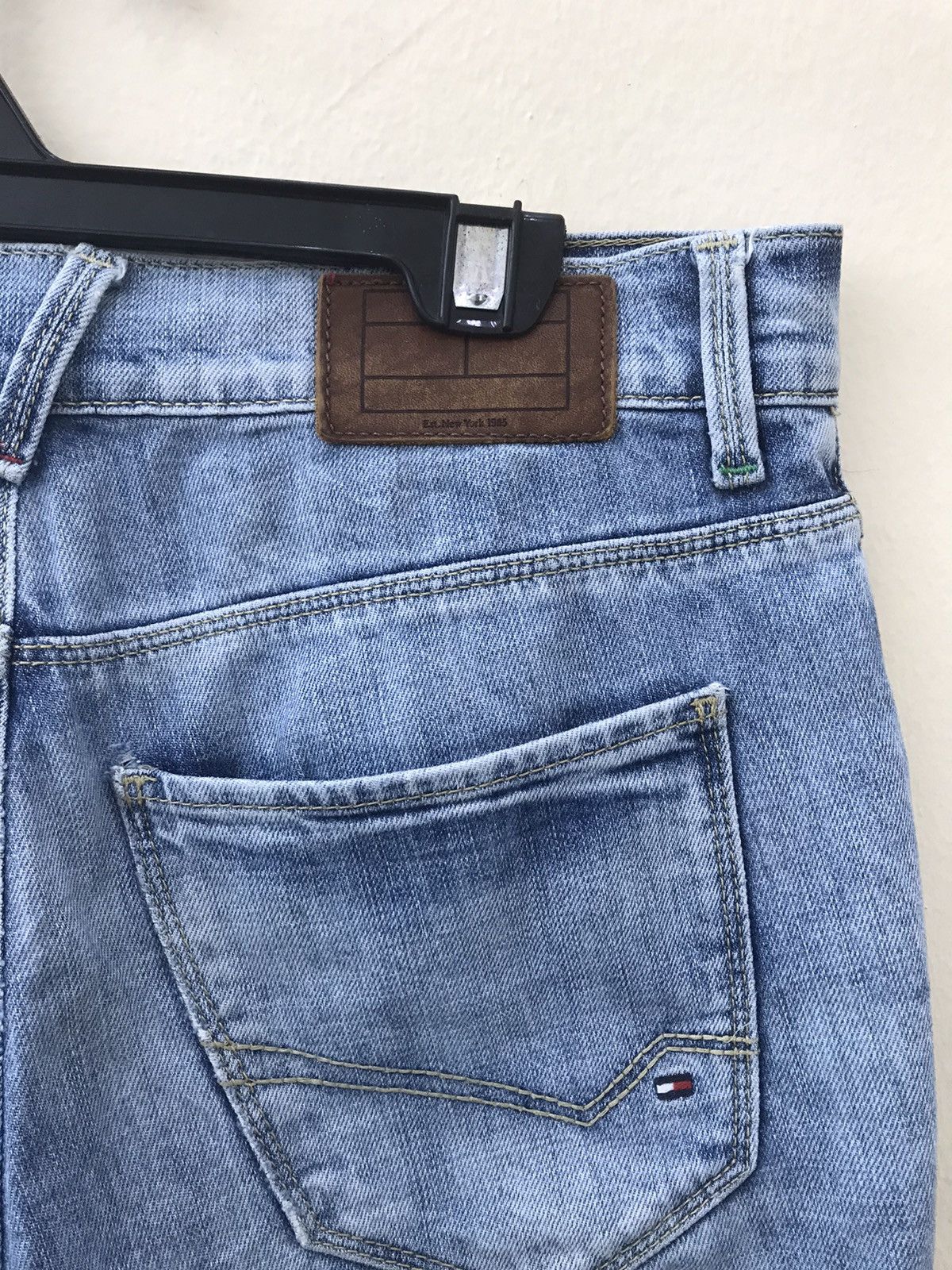 Tommy Hilfiger Tommy Hilfiger Slim Fit Hudson Jeans Size US 30 / EU 46 - 14 Thumbnail