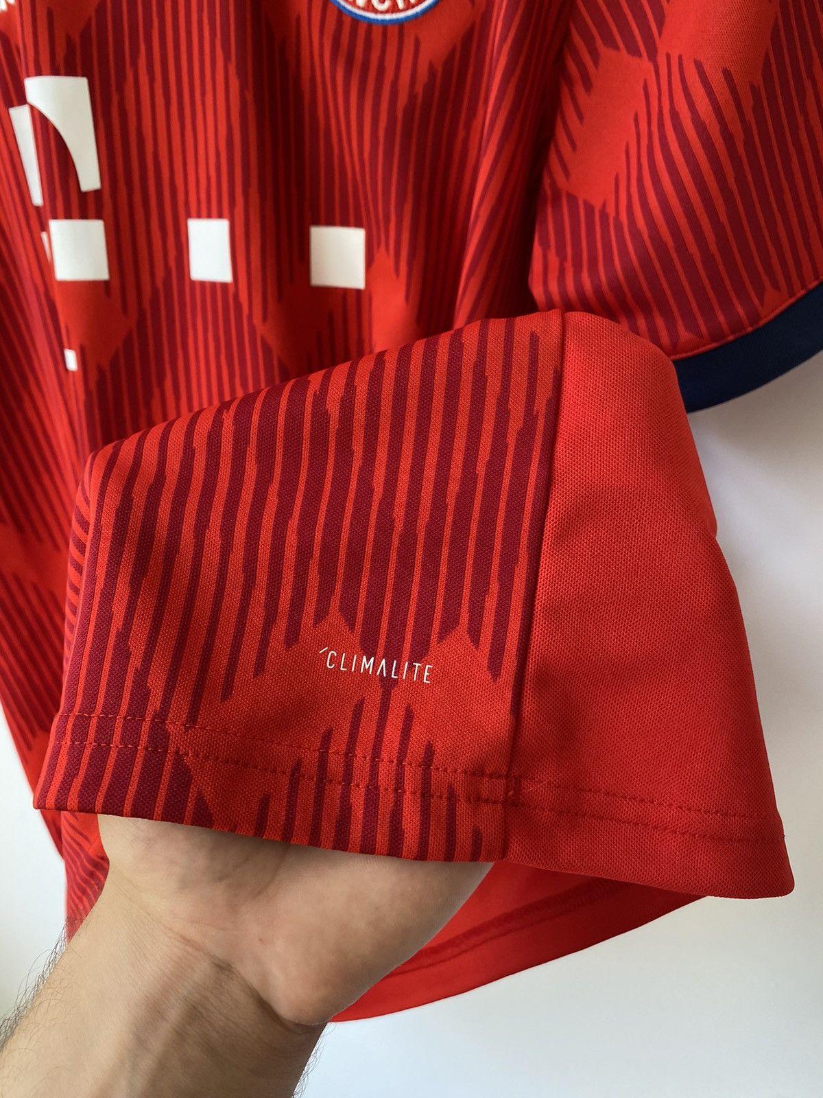 Adidas New❗️Boateng Adidas FC Bayern Munchen 2018 Home Jersey Size US L / EU 52-54 / 3 - 10 Thumbnail