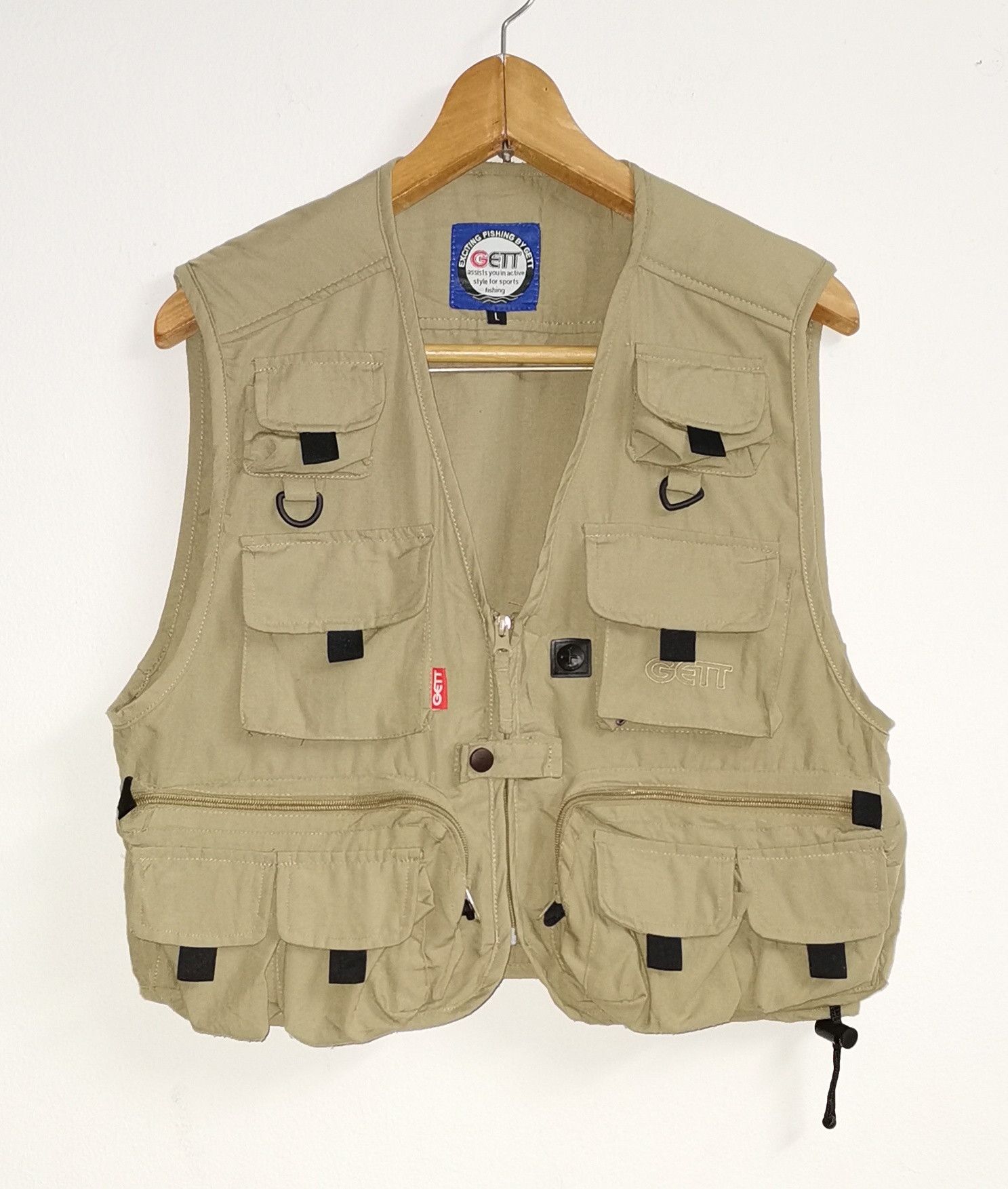 image of Outdoor Life x Tracey Vest Vest Fly Fishing Multiple Pockets in Cream, Men's (Size Small)