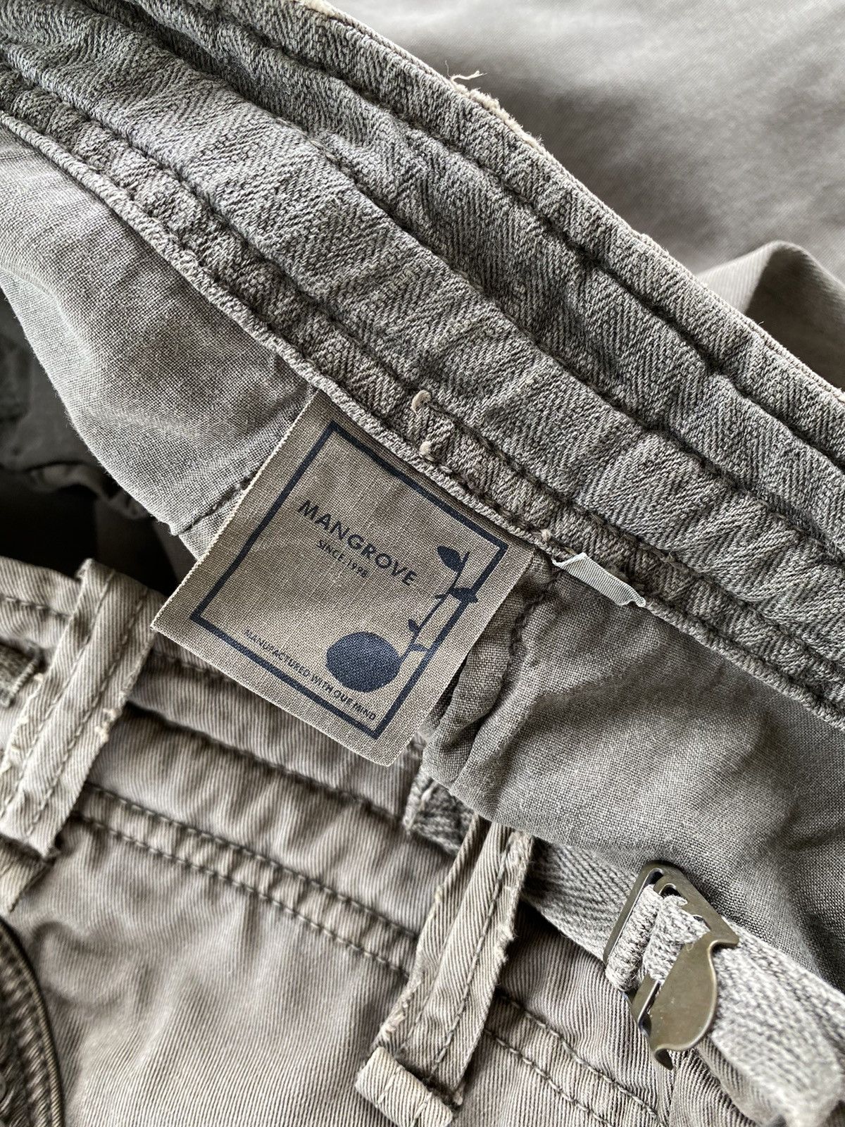 Japanese Brand Vintage Mangrove Bondage Eyelet Distressed Cargo Pants Size US 35 - 15 Thumbnail