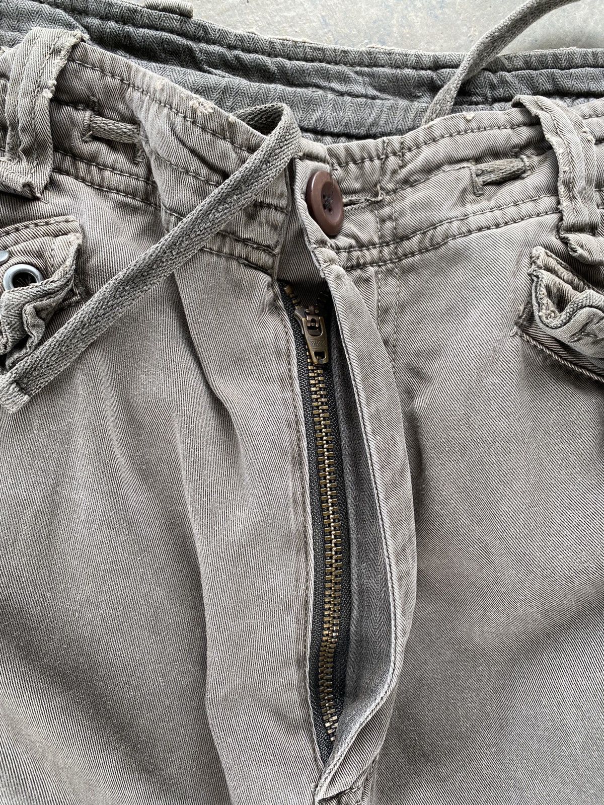 Japanese Brand Vintage Mangrove Bondage Eyelet Distressed Cargo Pants Size US 35 - 18 Thumbnail
