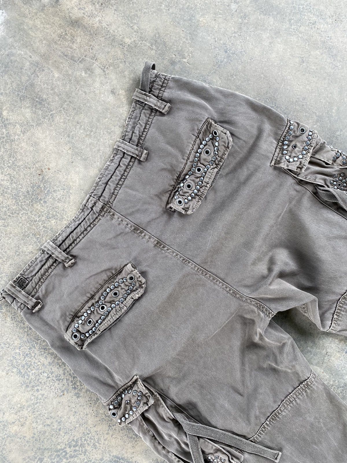 Japanese Brand Vintage Mangrove Bondage Eyelet Distressed Cargo Pants Size US 35 - 14 Thumbnail