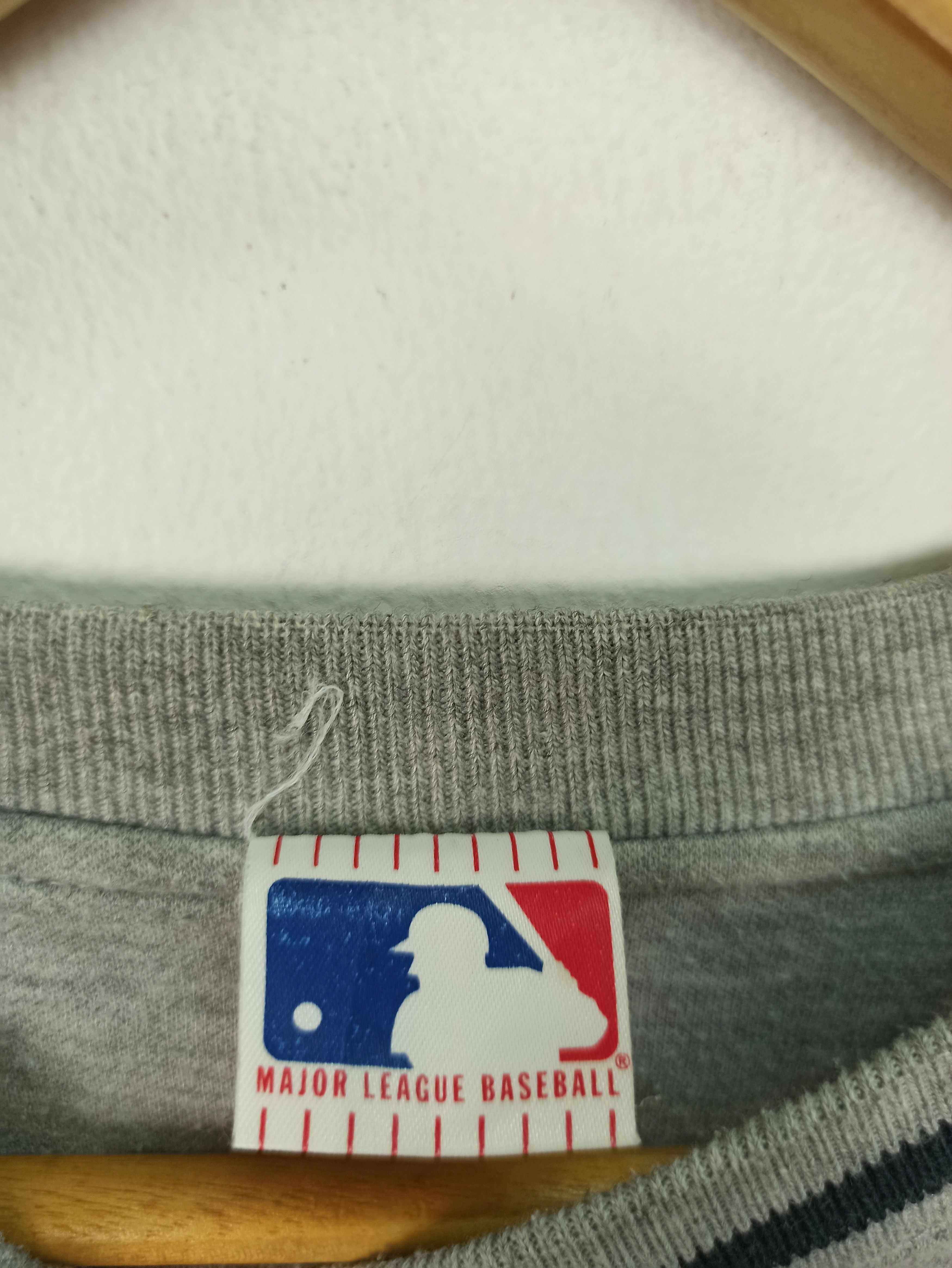 MLB Rare New York Yankees MLB Sweatshirts Crewneck Size US L / EU 52-54 / 3 - 6 Thumbnail