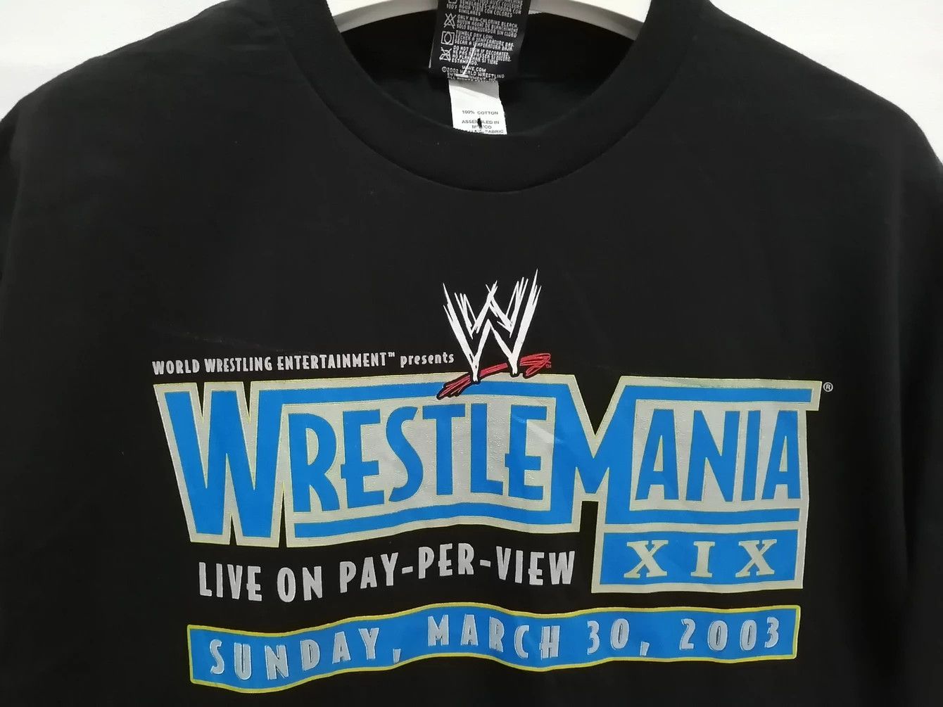 Vintage Vintage WWE Wrestlemania Wrestling Tshirt - Size L Size US L / EU 52-54 / 3 - 5 Thumbnail
