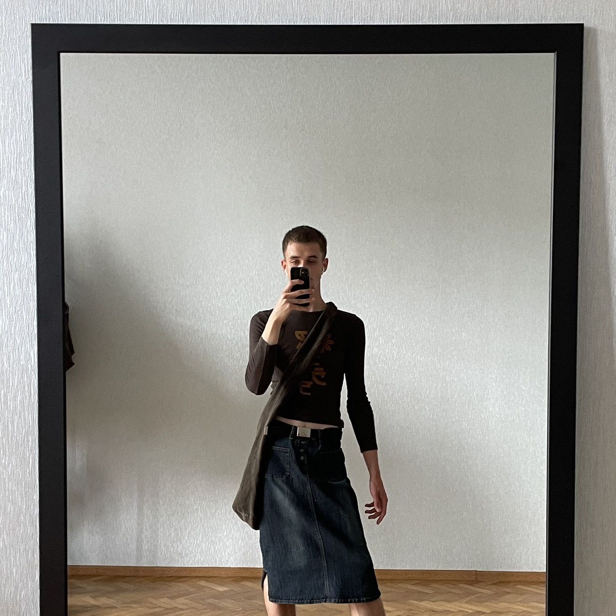 Japanese Brand Y2K Midi Skirt Vintage Japanese Style Faded Denim Size 28" / US 6 / IT 42 - 5 Thumbnail