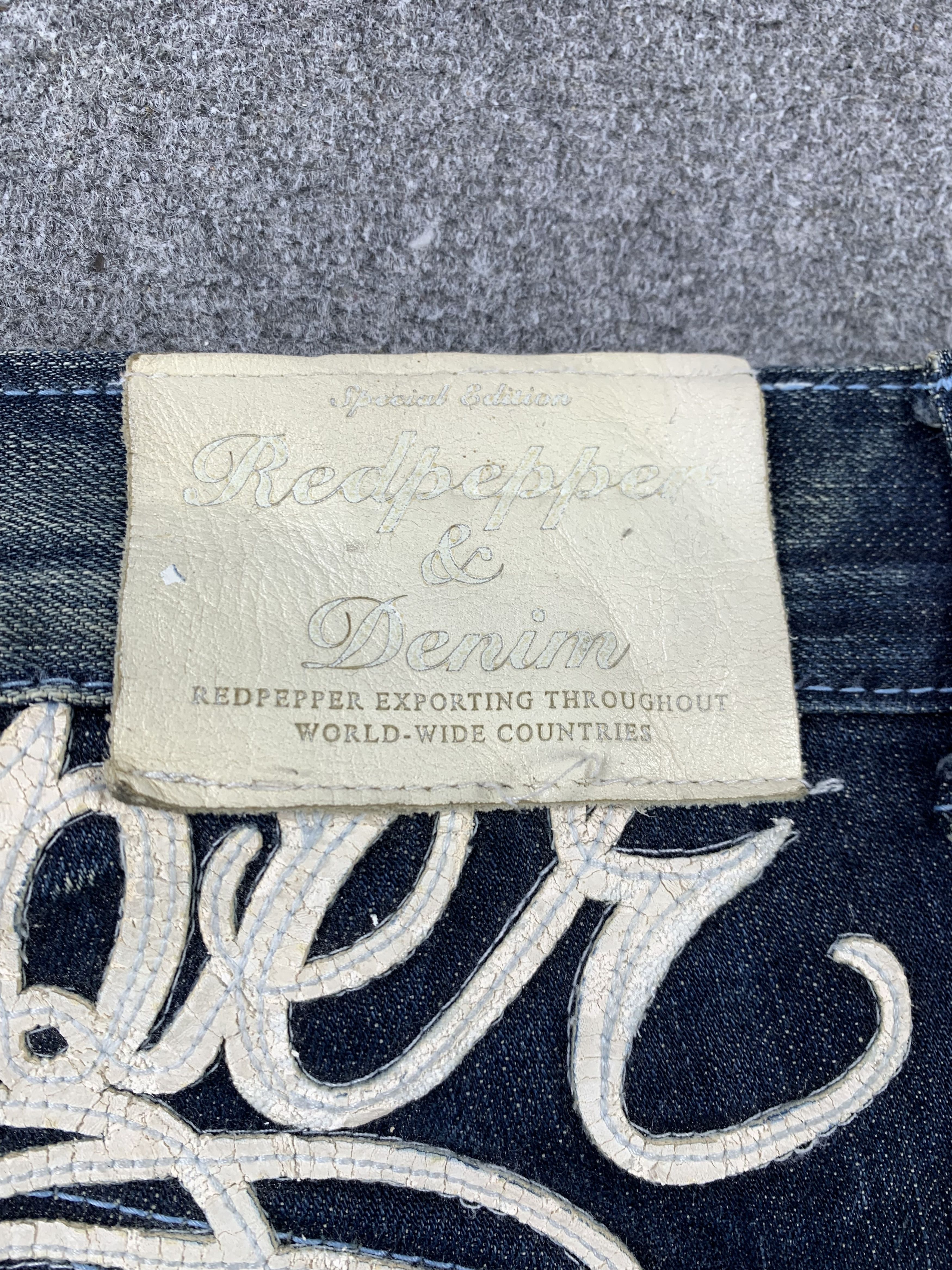 Vintage Vintage Red Pepper Spellout Faded Blue Jeans Size US 36 / EU 52 - 22 Thumbnail